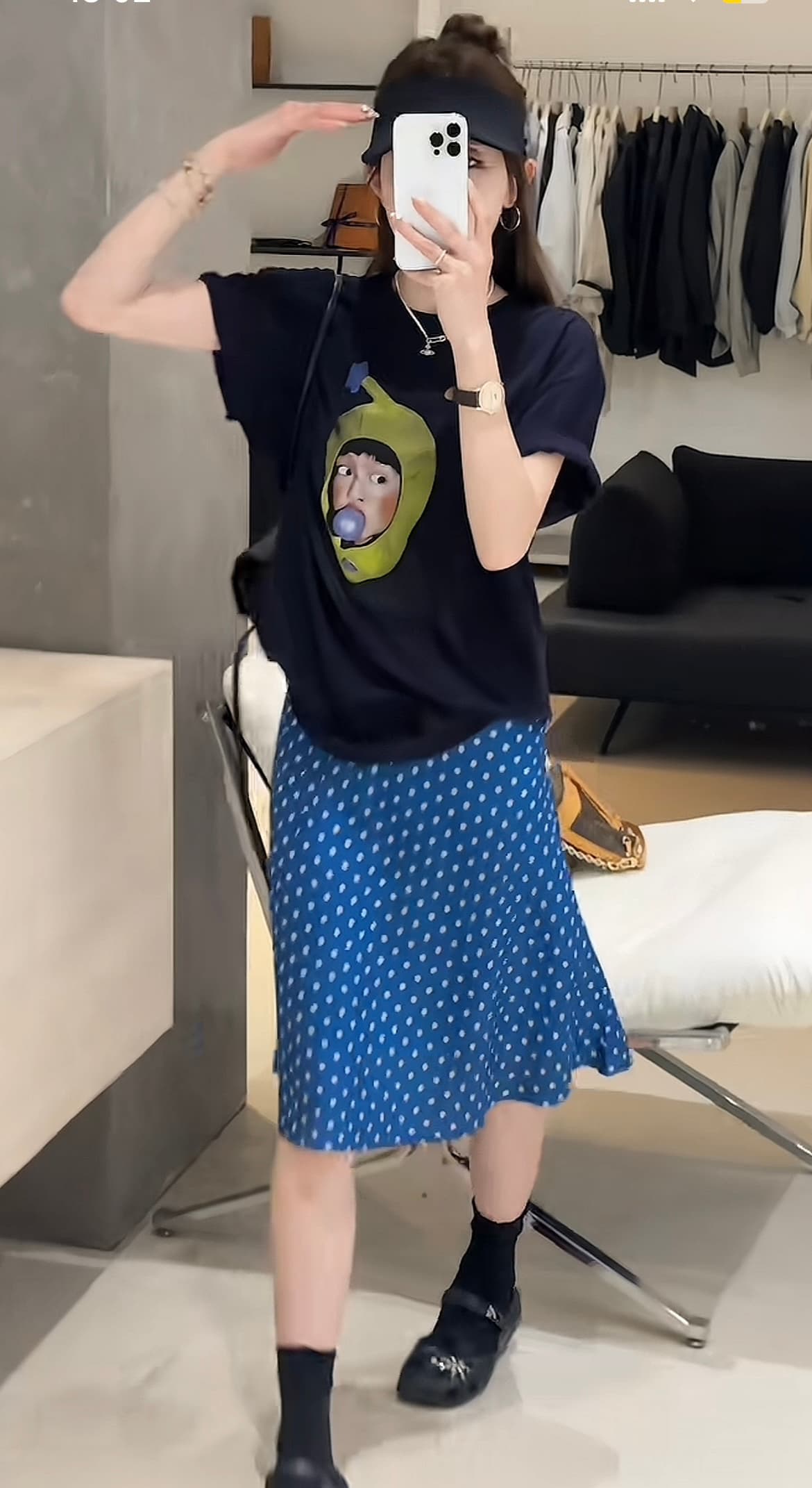 버블 소녀 한 부서 캐주얼 루즈핏 다용도 슬림해 보이는 프린트 티셔츠 도트 무늬 반 스커트 세트 상세 이미지 2