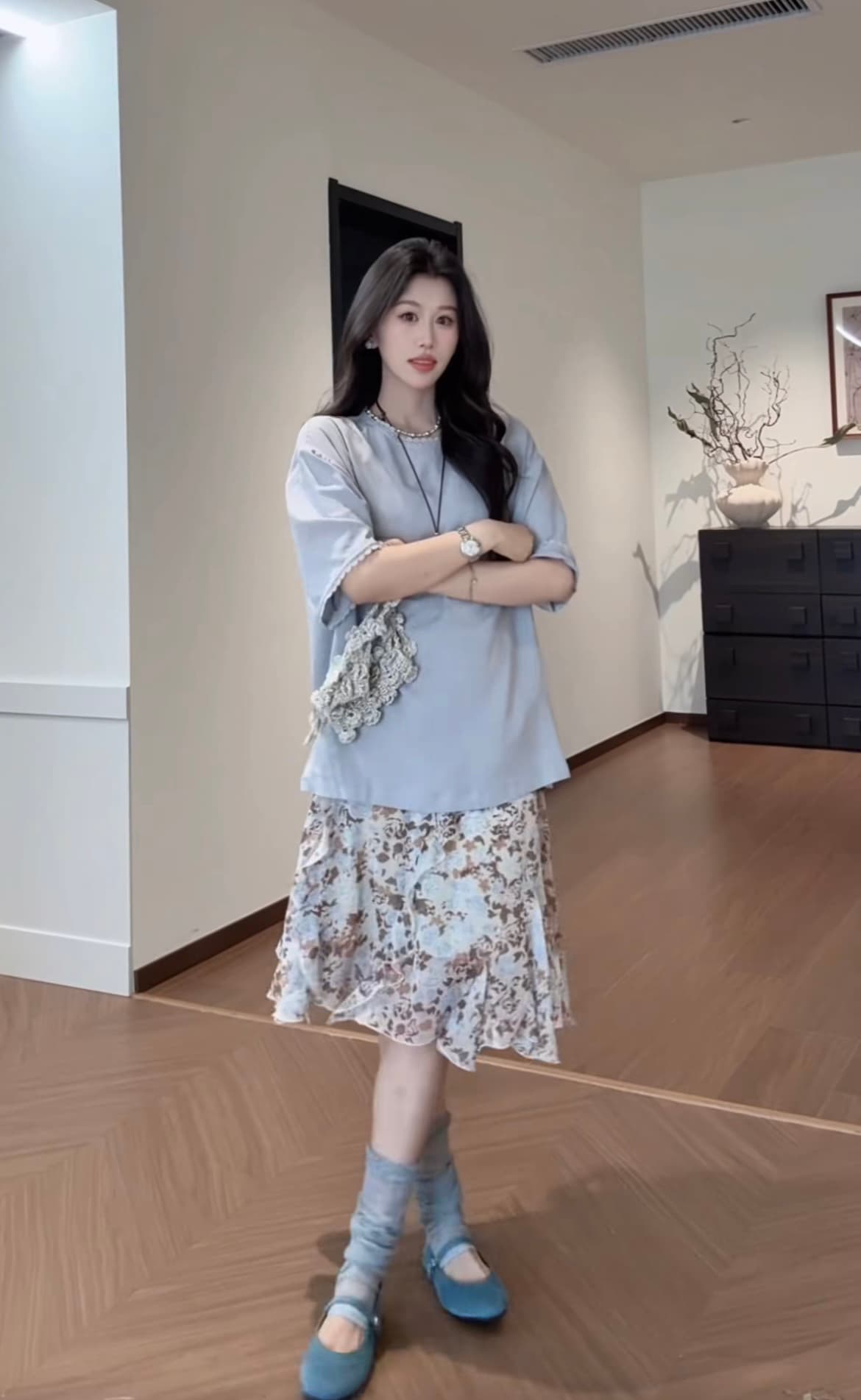 흔들어서 톤 폭발 한 부서 다용도 레이스 파란색 맨위 플러스 꽃무늬 반 스커트 세트 상세 이미지 1