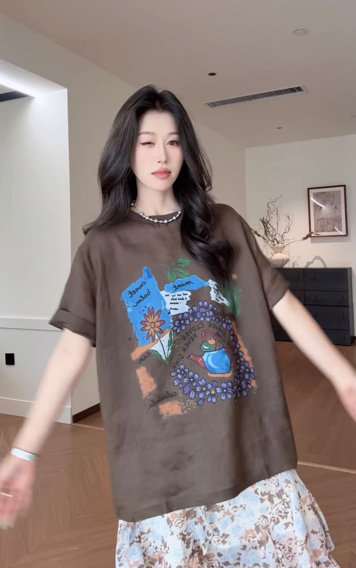 흔들어서 톤 폭발 디자인 센스 패션 프린트 마 재료 반팔 t 플러스 꽃무늬 반 스커트 세트 상세 이미지 2