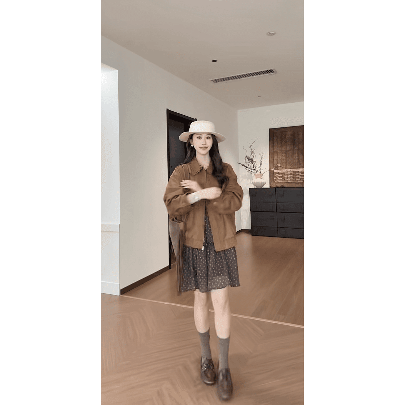 Breeze 가져 가라. 달 의류 새로운 호박색 깃발 바람 홀로우 아웃 폴로 칼라 루즈핏 가죽 재킷 여성 플러스 꽃무늬 드레스 이미지 6
