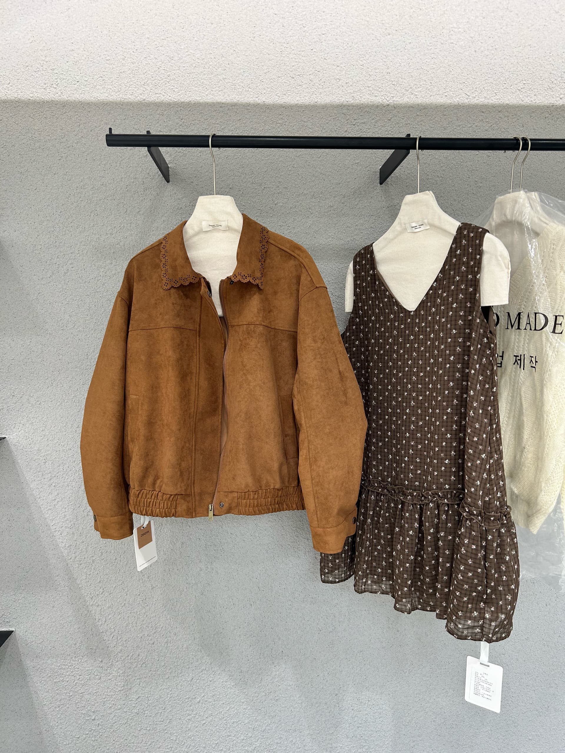Breeze 가져 가라. 달 의류 새로운 호박색 깃발 바람 홀로우 아웃 폴로 칼라 루즈핏 가죽 재킷 여성 플러스 꽃무늬 드레스 상세 이미지 2