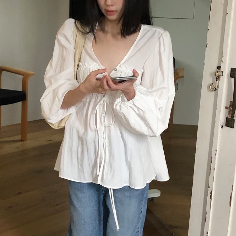 한국 ins 8 월 환영합니다. 가을 진주 암컷 만 단추 주름 V넥 긴팔 끈 셔츠 절묘한 우아함 이미지 3