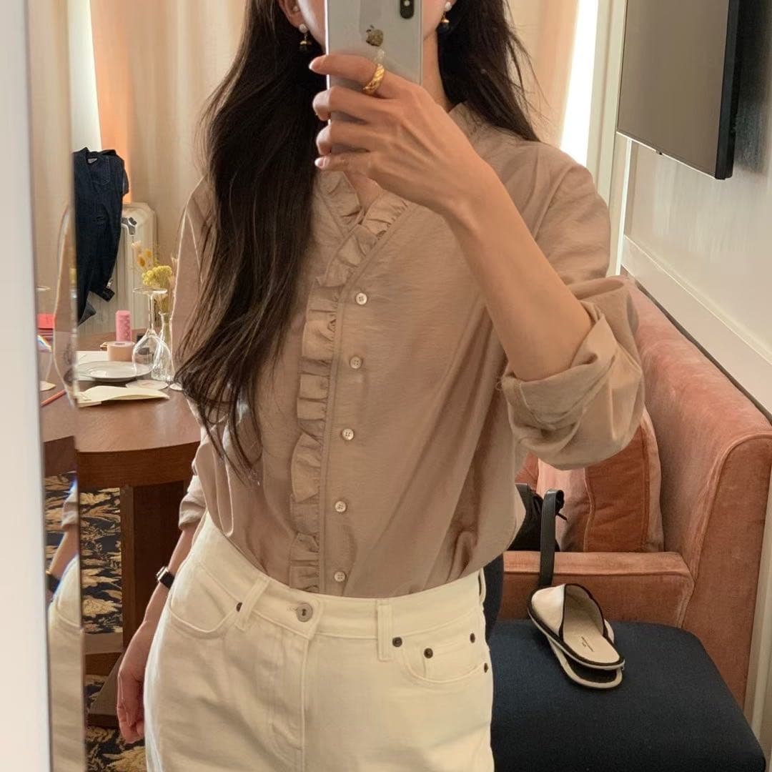 재고 있음 한국 동대문 프랑스식 품격 V넥 패션 캐주얼 프릴 긴팔 셔츠 여성 셔츠 작은 셔츠 여성 이미지 3