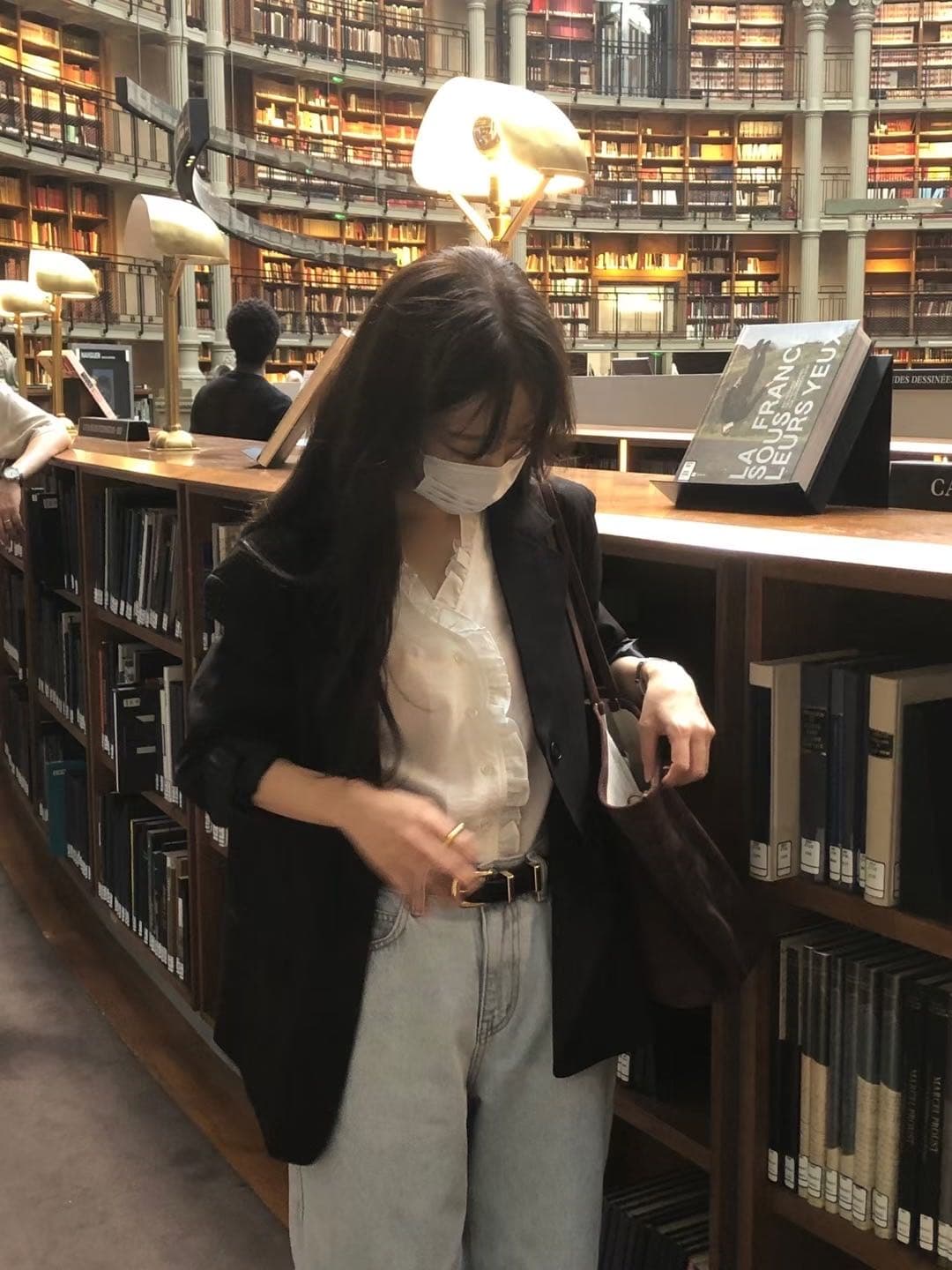 재고 있음 한국 동대문 프랑스식 품격 V넥 패션 캐주얼 프릴 긴팔 셔츠 여성 셔츠 작은 셔츠 여성 상세 이미지 1