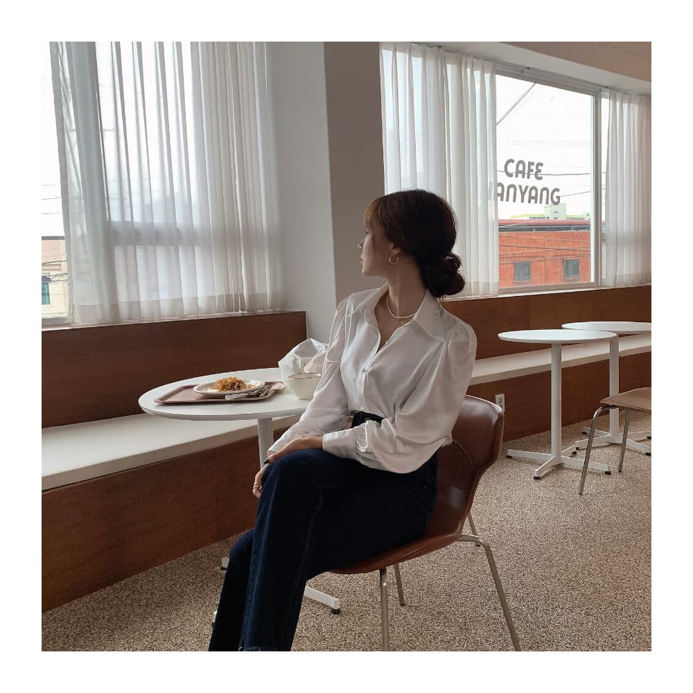 재고 있음 한국 chic 레트로 품격 패션 질감 새틴 패키지 버클 거품 소매 폴로 칼라 셔츠 상세 이미지 34