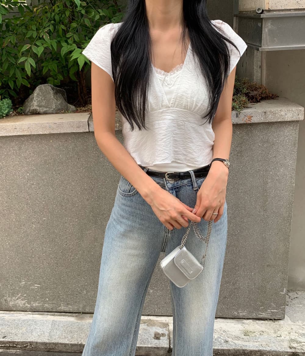 한 부서 V넥 허리 수축 레이스업 여성 셔츠 디자인 센스 작은 날다 소매 쇼트 스타일 슬림해 보이는 품격 작은 셔츠 맨위 상세 이미지 5