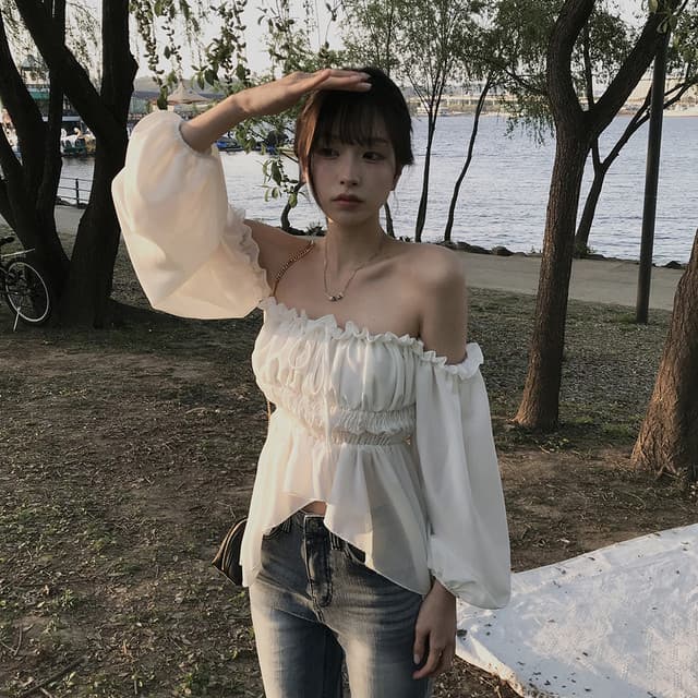 한 부서 보트넥 오프숄더 셔츠 주름 레이스업 허리 수축 쇼트 스타일 불규칙 벌룬 소매 맨위 상세 이미지 9