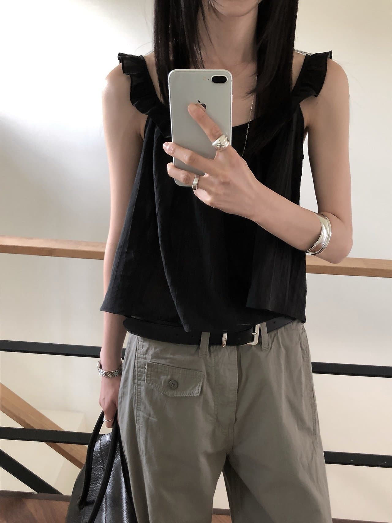 한 부서 부드러운 프릴 질감 센스 작은 셔츠 맨위 루즈핏 민소매 조끼 상세 이미지 16