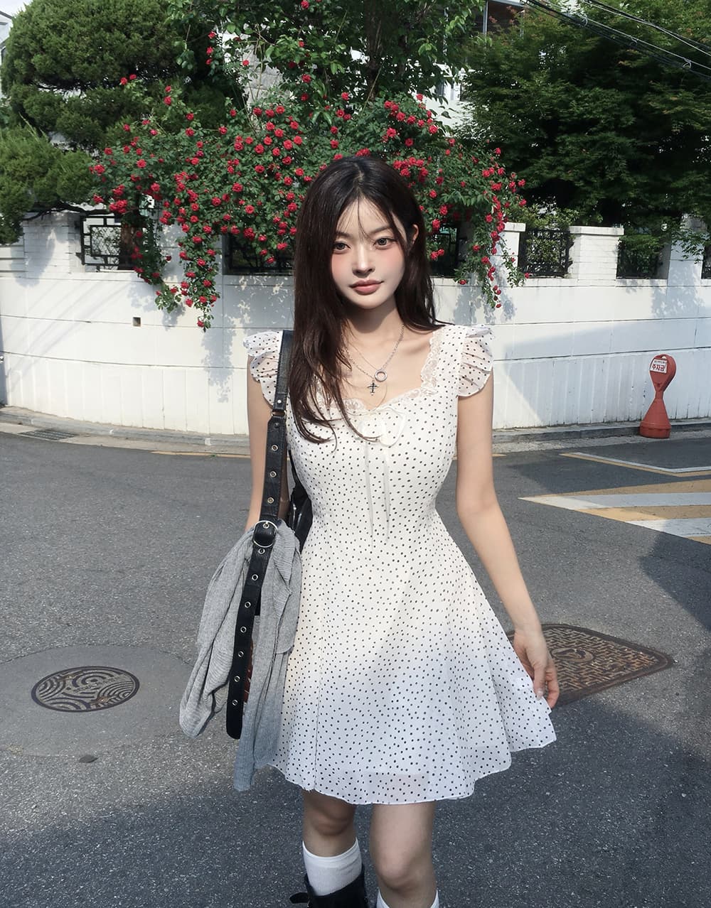 한 부서 레이스 레이스 도트 무늬 작은 검은 드레스 프릴 작은 키 쇼트 스타일 드레스 상세 이미지 2