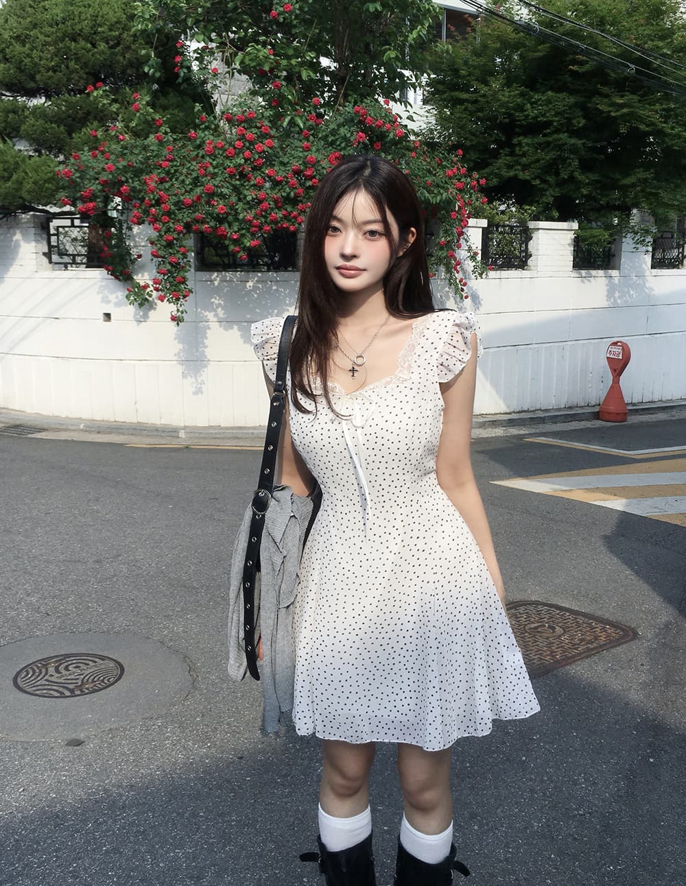한 부서 레이스 레이스 도트 무늬 작은 검은 드레스 프릴 작은 키 쇼트 스타일 드레스 상세 이미지 3