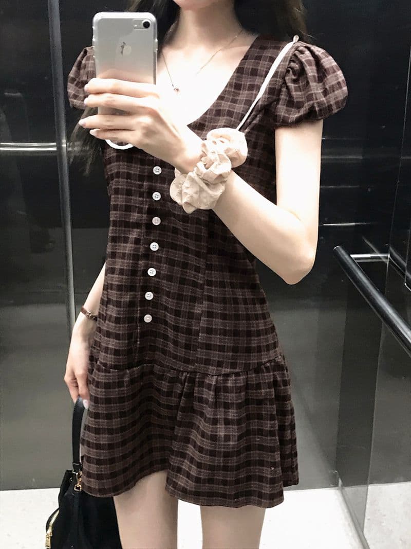 한 부서 레트로 체크무늬 거품 소매 드레스 레이스 레이스 u 칼라 허리 수축 플리츠 미니 스커트 이미지 3