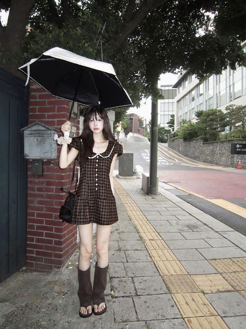 한 부서 레트로 체크무늬 거품 소매 드레스 레이스 레이스 u 칼라 허리 수축 플리츠 미니 스커트 상세 이미지 3