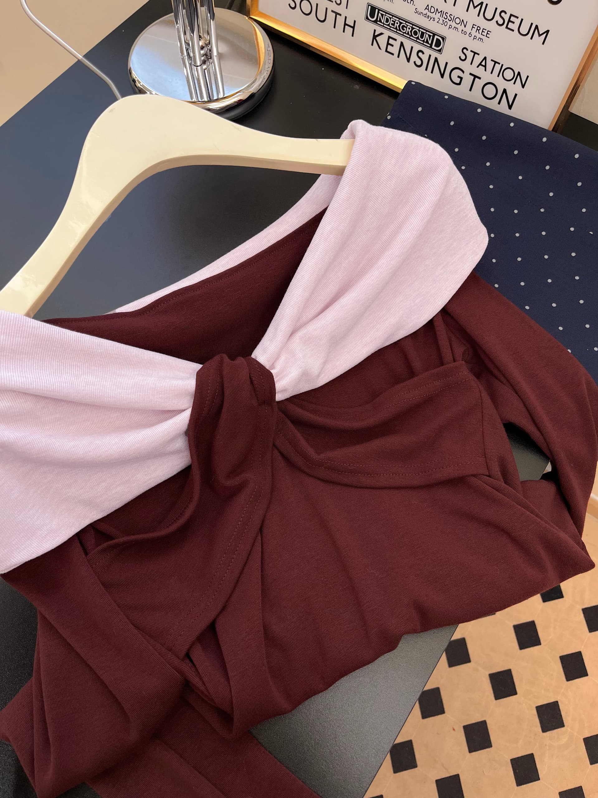 실사 가을 겨울 작은 대중 디자인 센스 품격 맨위 한 부서 chic Chic 외국 가스 연령 감소 오프숄더 티셔츠 상세 이미지 5
