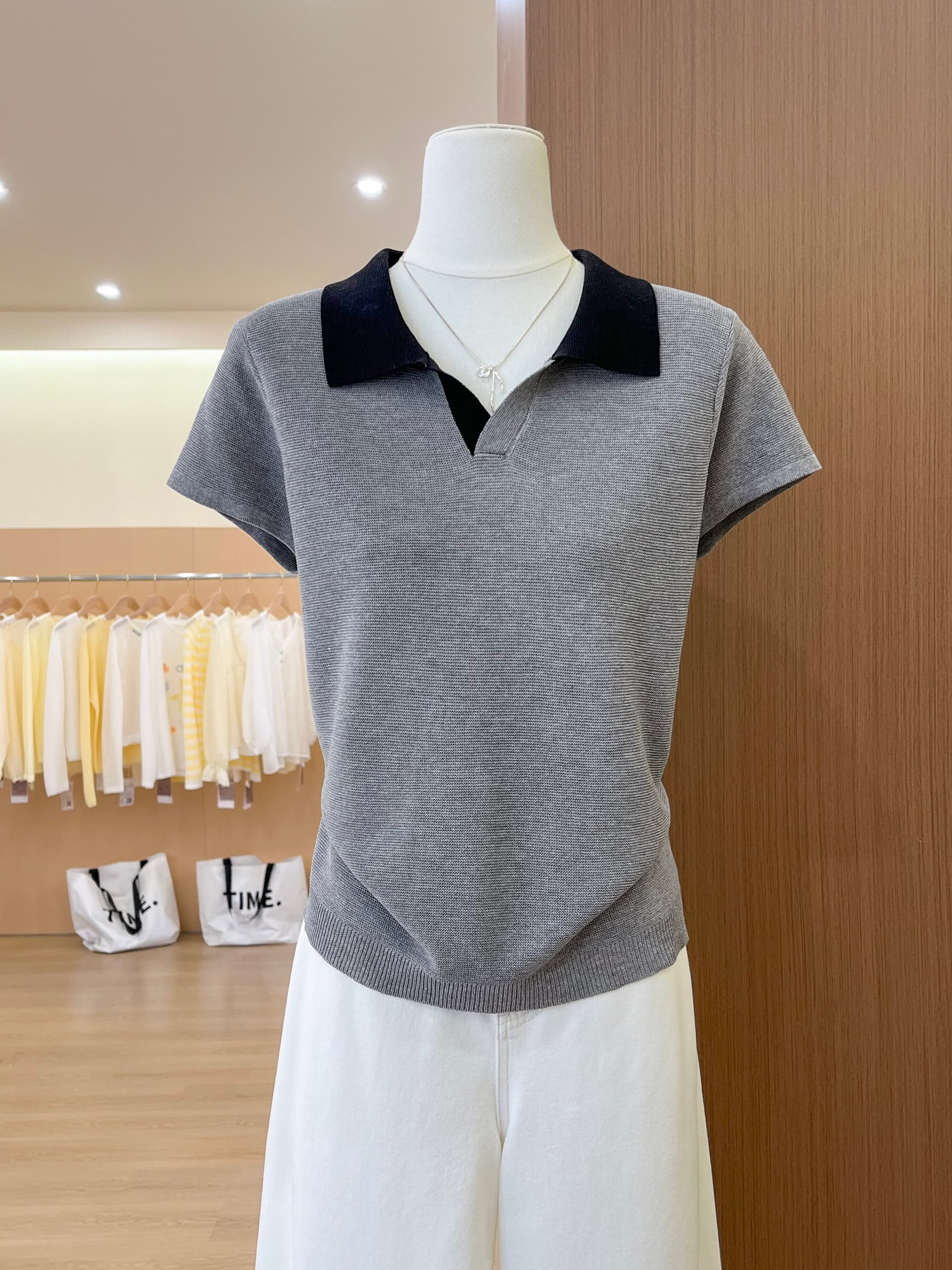 실사 한 부서 배색 패치워크 POLO 칼라 니트 반팔 티셔츠 여성 여름 품격 분위기 센스 긍정적 인 어깨 의류 상세 이미지 14