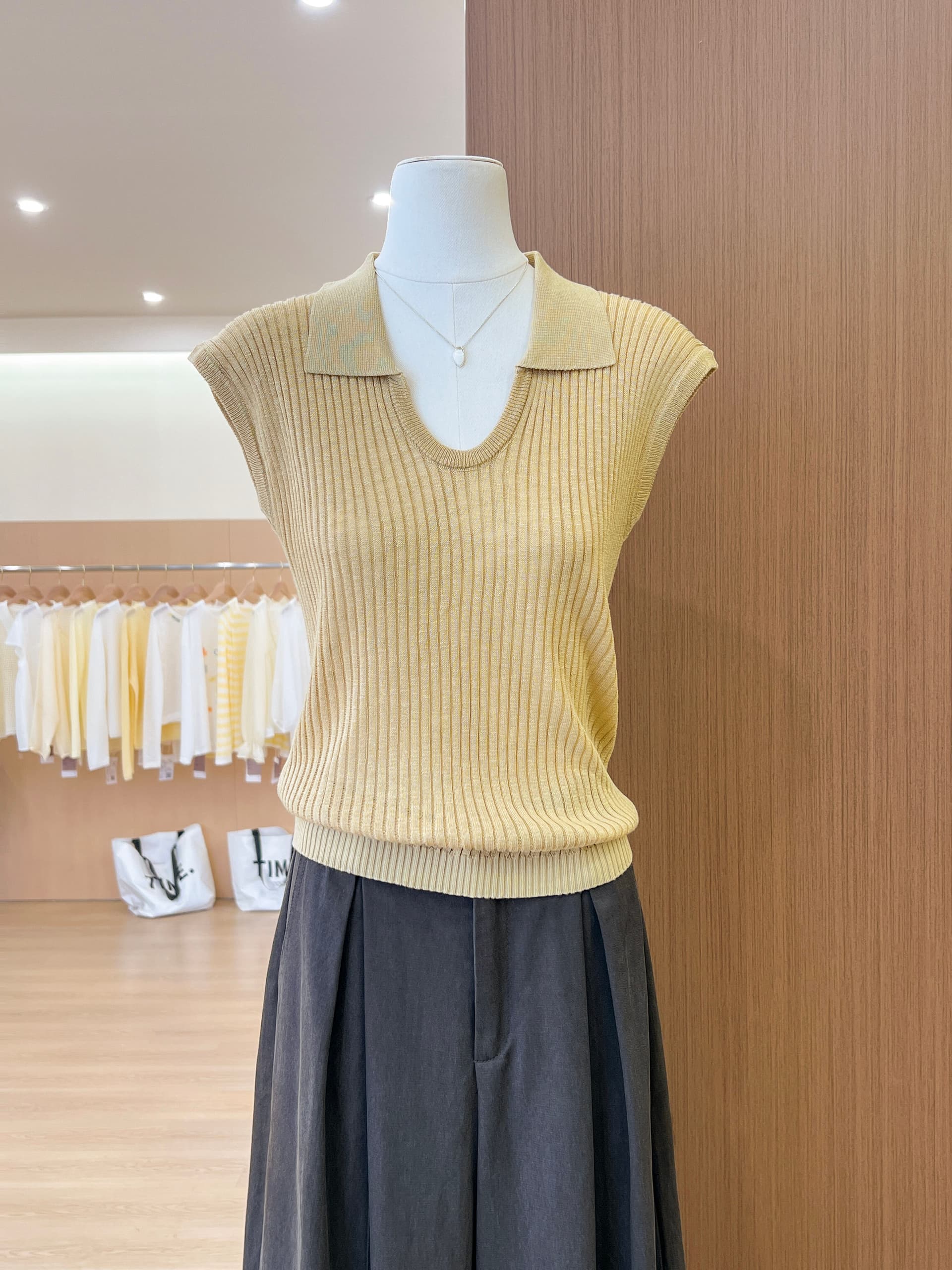 실사 니트 polo 칼라 구덩이 기사 민소매 조끼 여성 2026 여름 새로운 몸매 가꾸기 슬림해 보이는 품격 맨위 상세 이미지 17