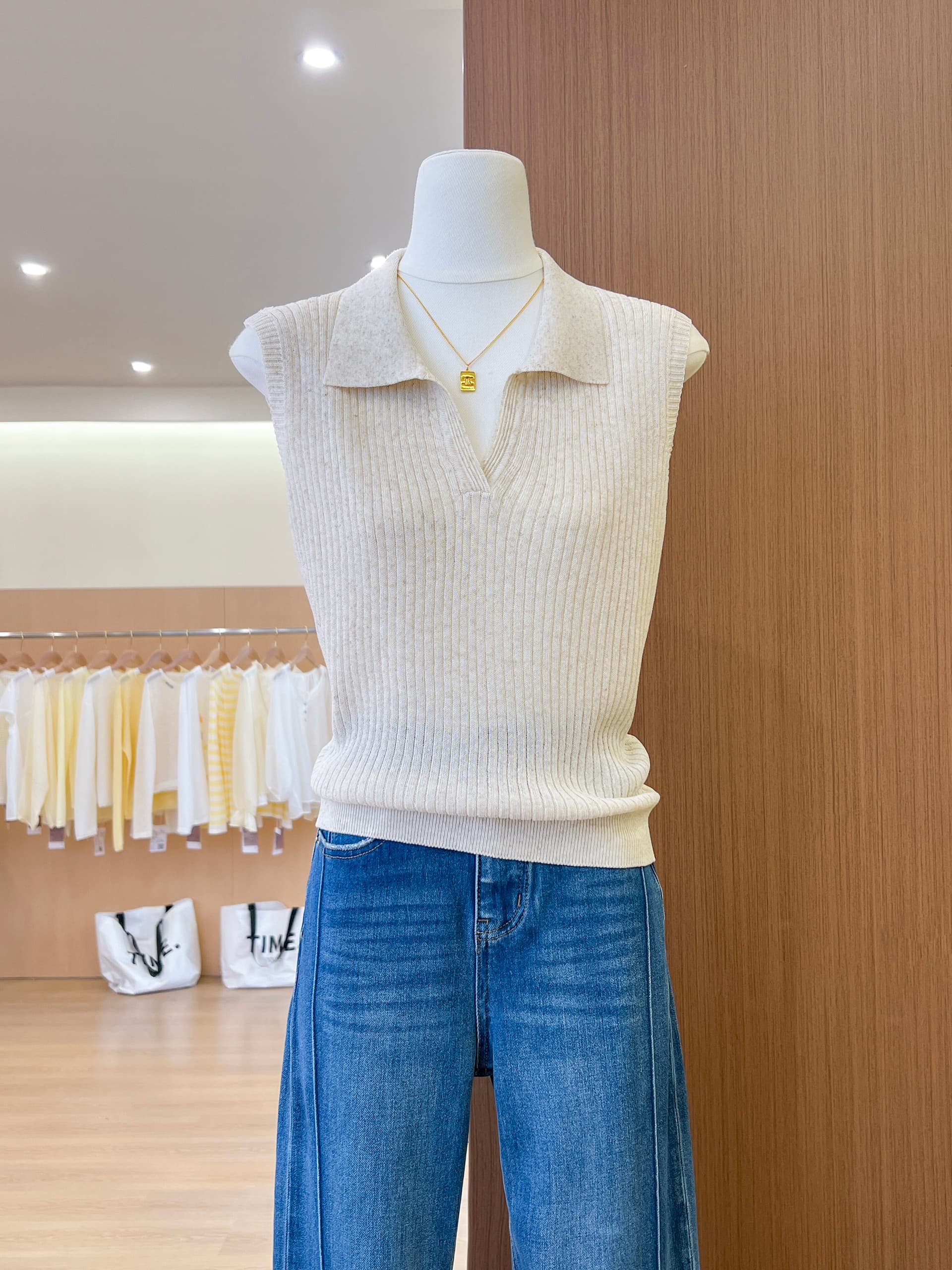실사 여름 POLO 칼라 민소매 미니멀리즘 슬림해 보이는 조끼 여성 한 부서 몸매 가꾸기 슬림해 보이는 캐주얼 맨위 상세 이미지 14