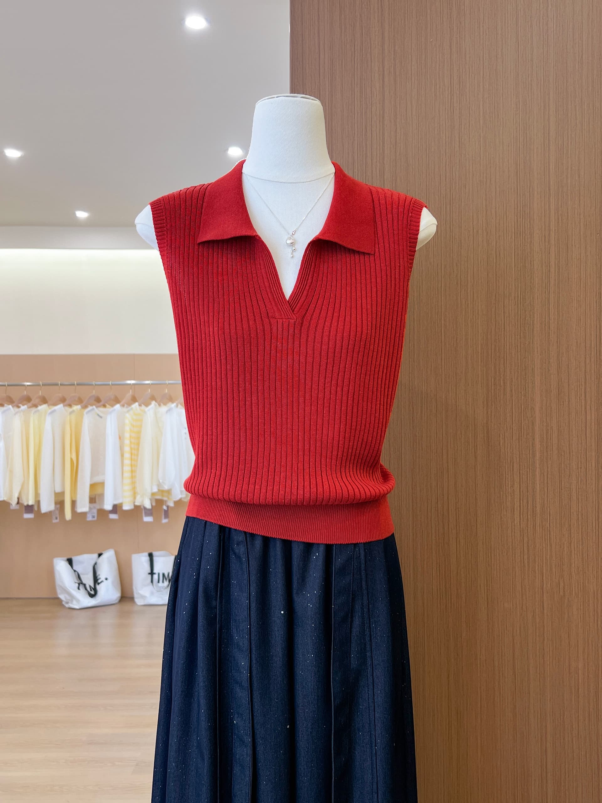실사 여름 POLO 칼라 민소매 미니멀리즘 슬림해 보이는 조끼 여성 한 부서 몸매 가꾸기 슬림해 보이는 캐주얼 맨위 상세 이미지 17