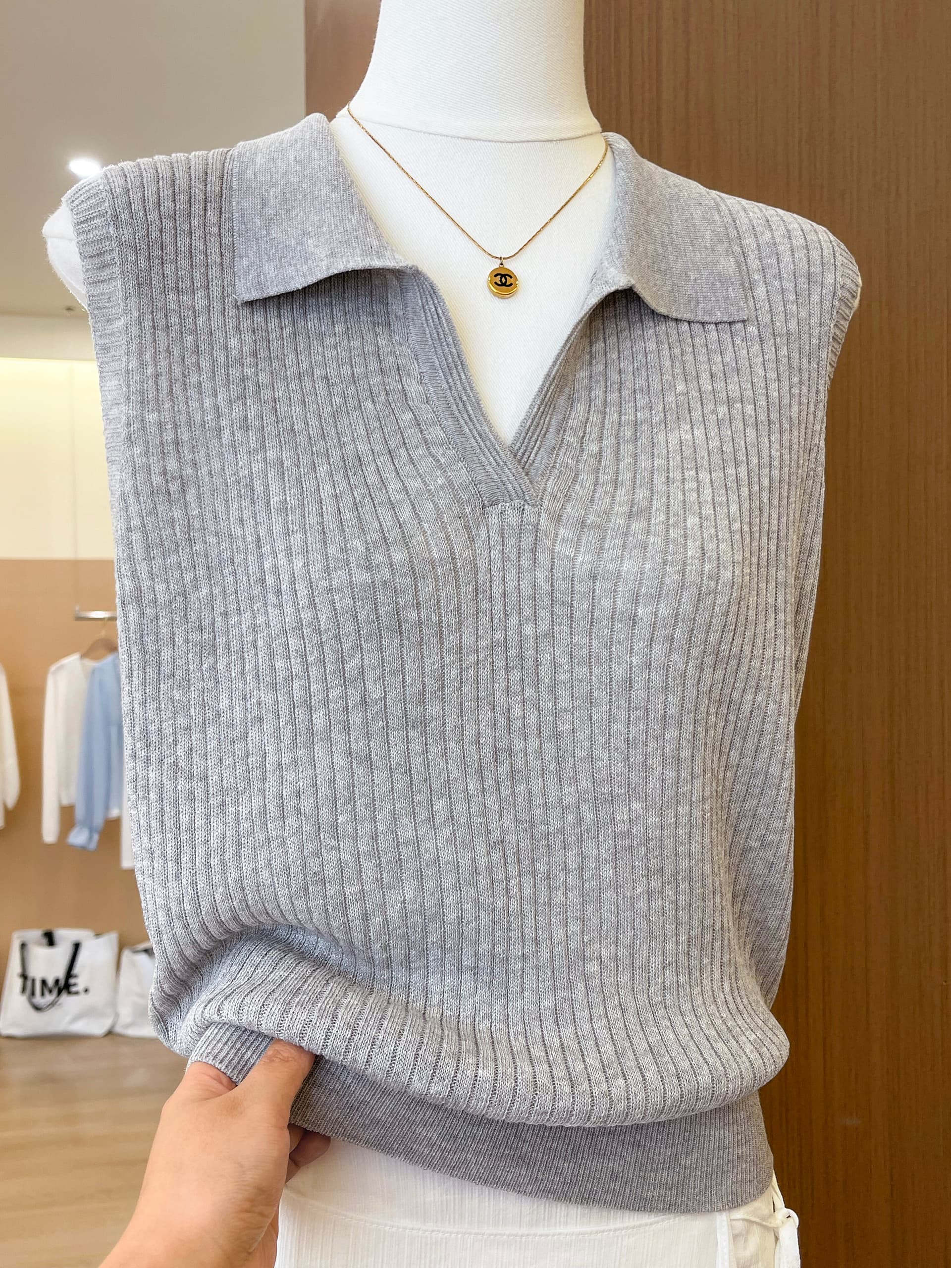실사 여름 POLO 칼라 민소매 미니멀리즘 슬림해 보이는 조끼 여성 한 부서 몸매 가꾸기 슬림해 보이는 캐주얼 맨위 상세 이미지 21