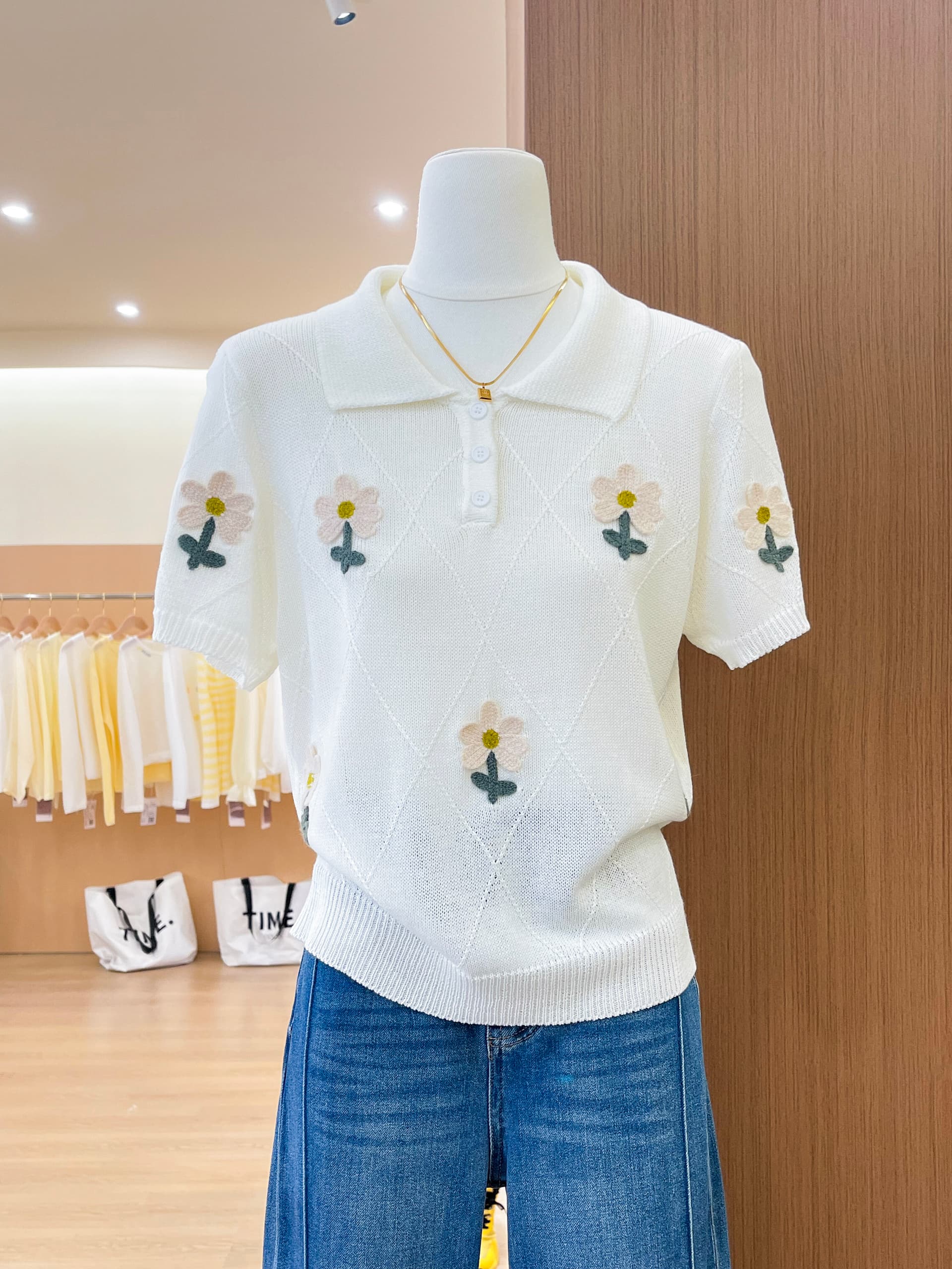 실사 무거운 작업 폴로 칼라 POLO 셔츠 화이트 3 차원 작은 꽃 자수 여름 반팔 니트 티셔츠 여성 의류 상세 이미지 5