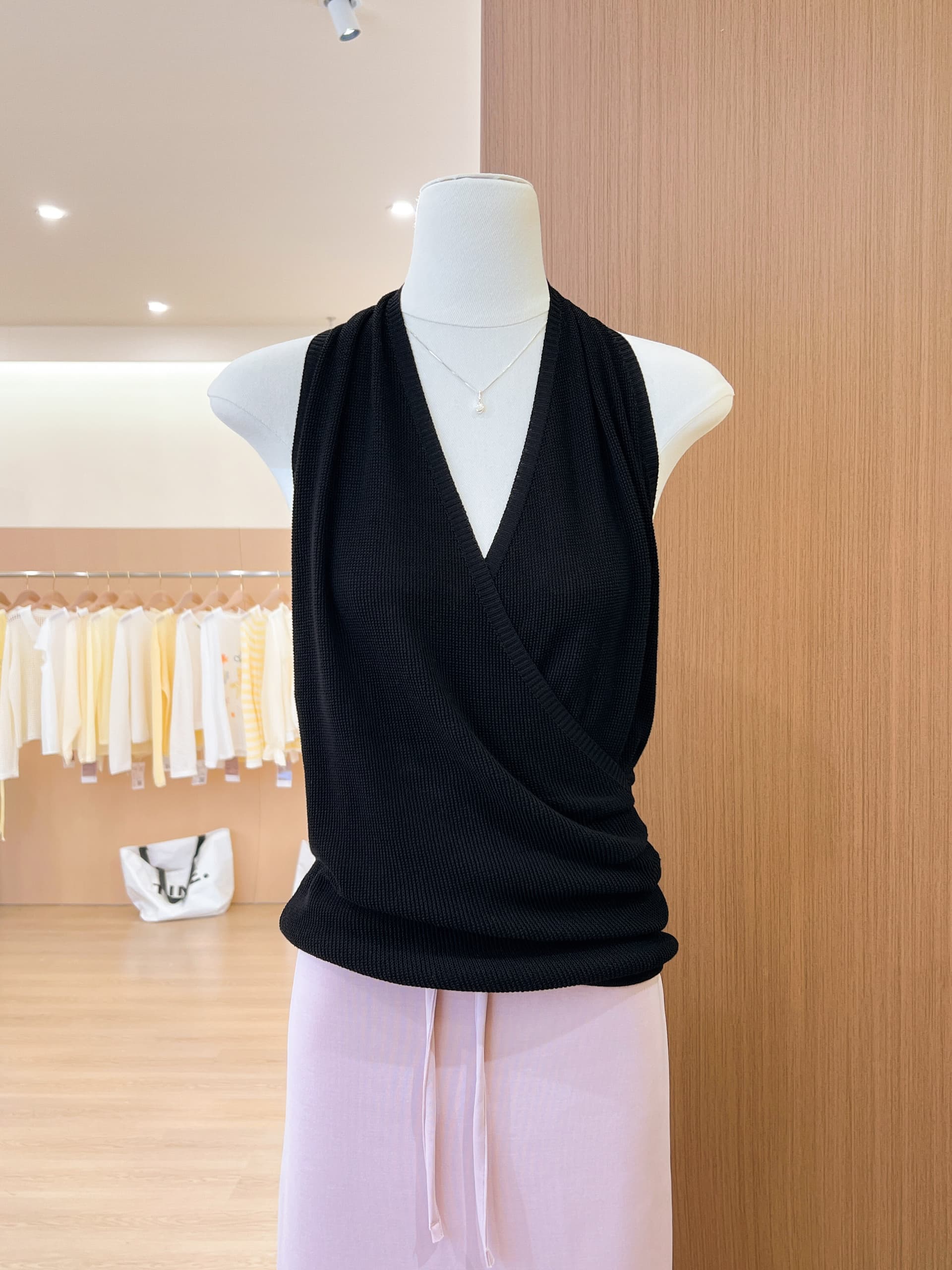 실사 한 부서 행침 목 십자가 V넥 니트 조끼 여성 여름 후아 남편 그리드 측면 트위스트 Pleat 몸매 가꾸기 슬림해 보이는 민소매 맨위 상세 이미지 17