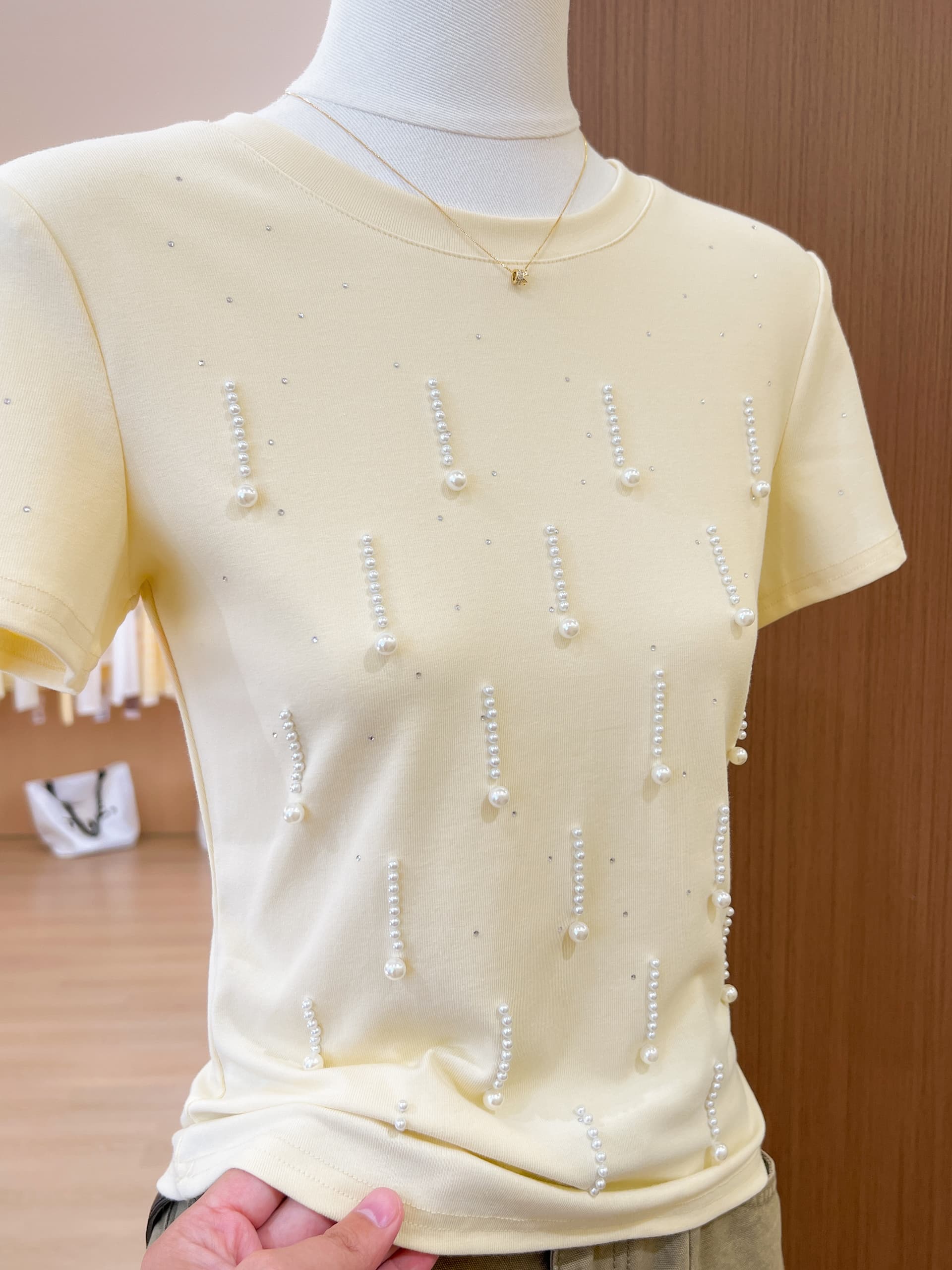 실사 부드러운 바람 진주 핫픽스 반팔 티셔츠 여성 의류 여름 작은 대중 허리 수축 슬림해 보이는 품격 다용도 맨위 상세 이미지 9
