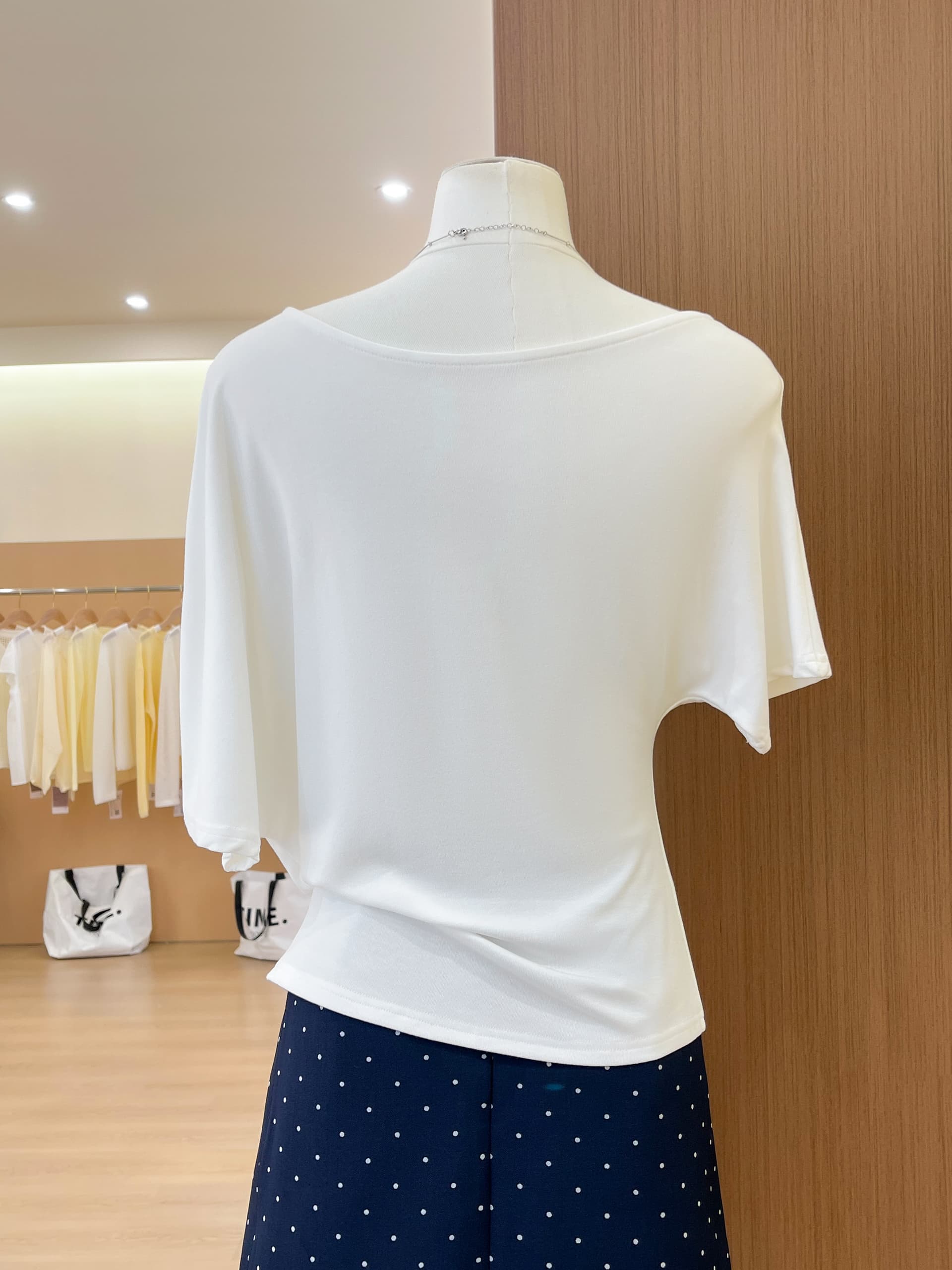 실사 여성 여름 비스듬한 어깨 반팔 티셔츠 상세 이미지 11
