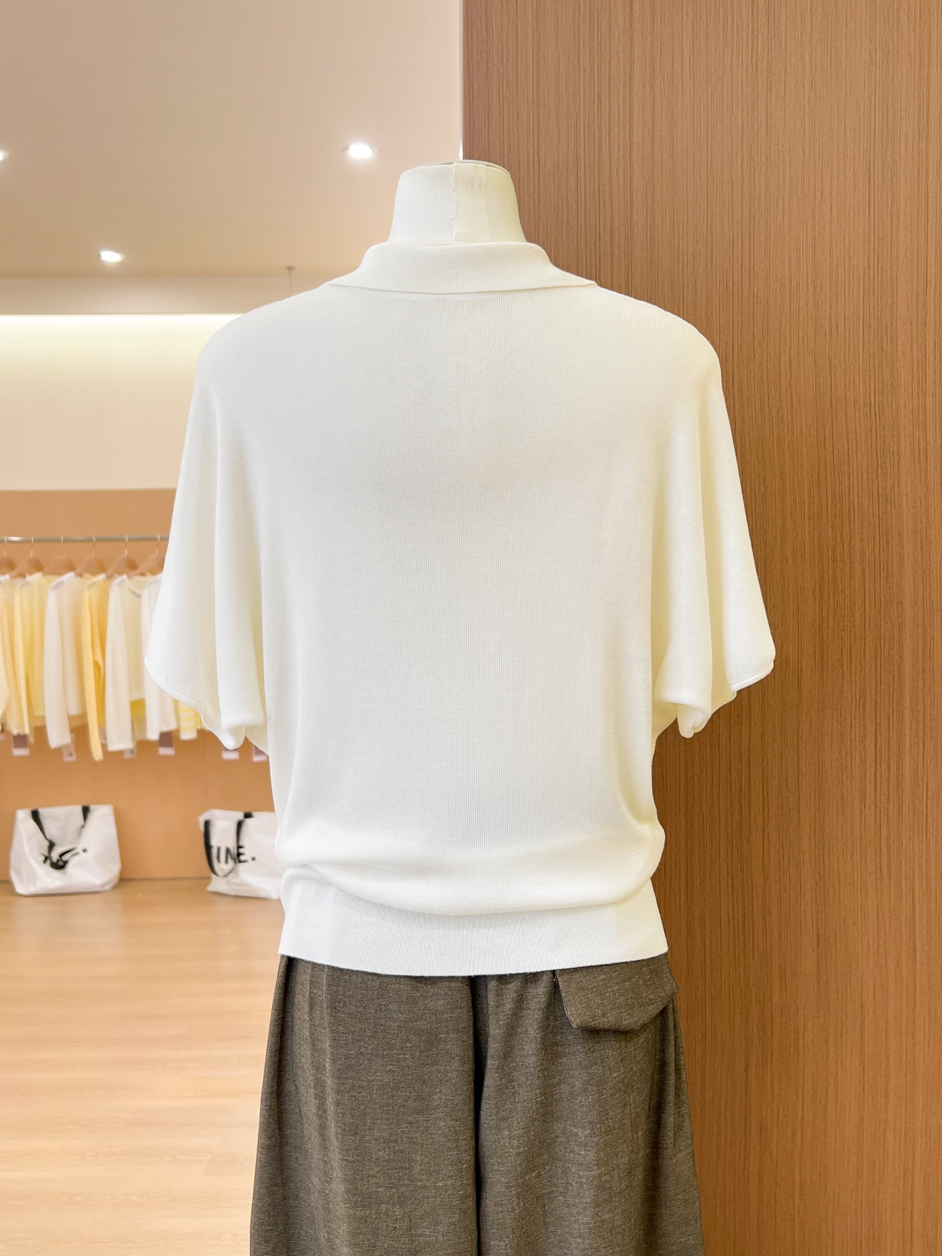 실사 화이트 POLO 칼라 니트 반팔 티셔츠 여성 여름 새로운 패션 미니멀리즘 루즈핏 허리 수축 맨위 상세 이미지 11