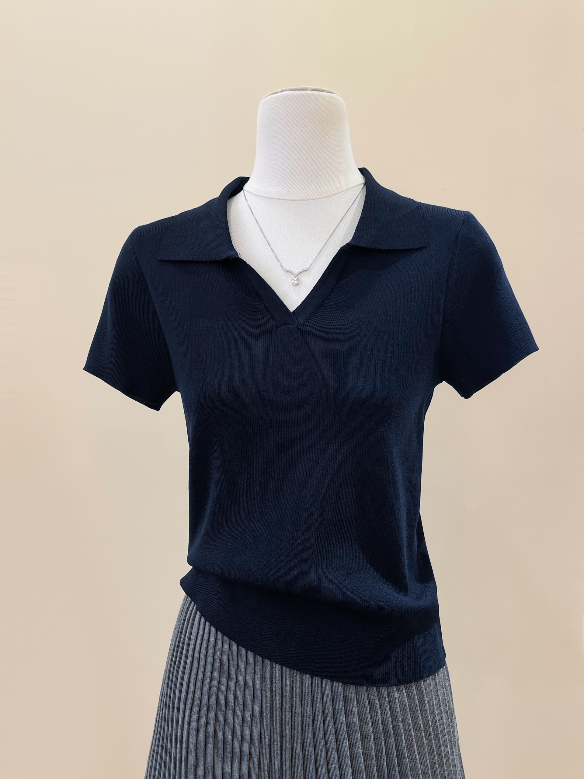 실사 오래된 돈 바람 착용 가져 가라. POLO 칼라 파란색 니트 반팔 티셔츠 여성 여름 품격 얼음 실크 긍정적 인 어깨 의류 이미지 5