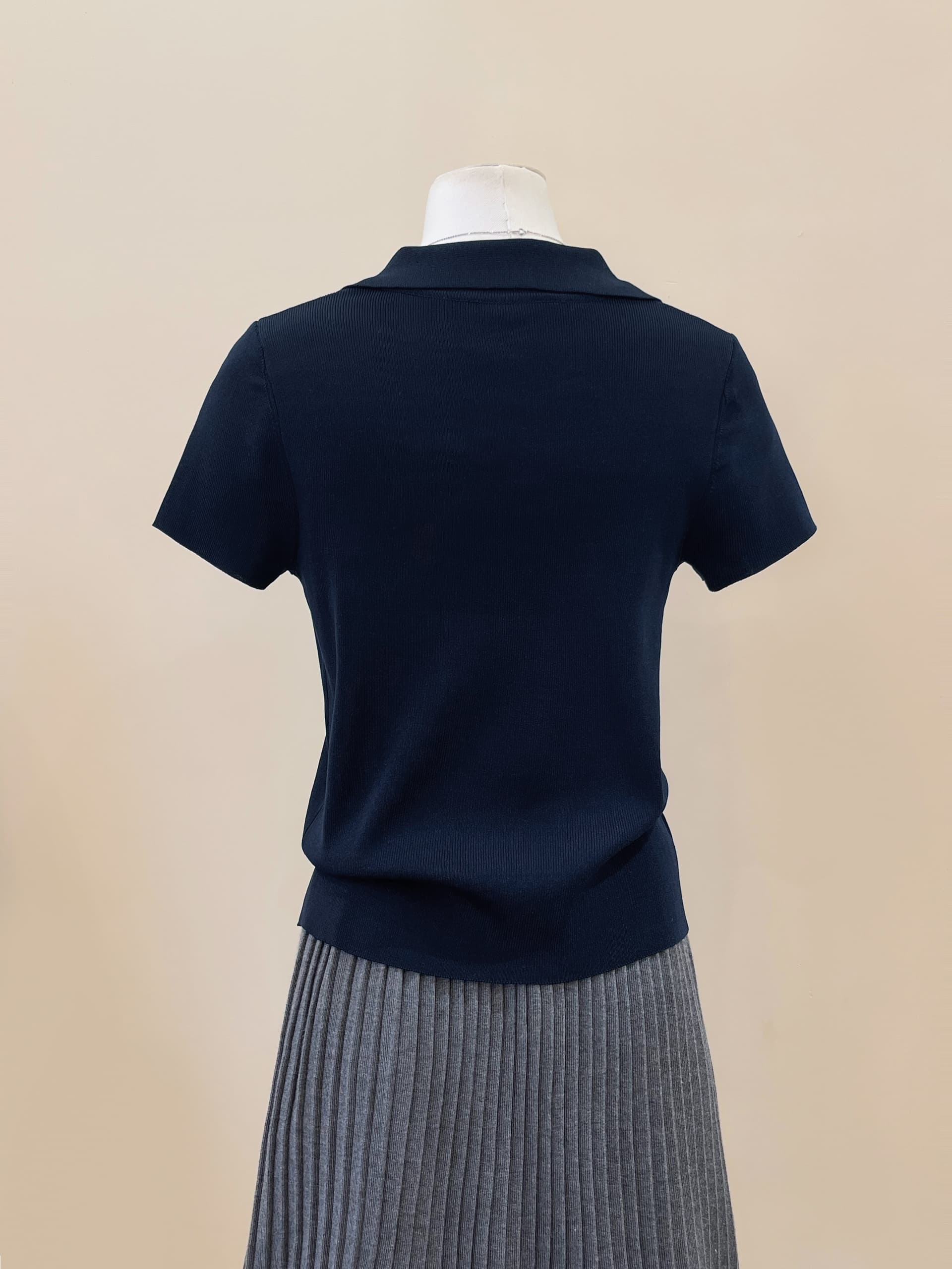 실사 오래된 돈 바람 착용 가져 가라. POLO 칼라 파란색 니트 반팔 티셔츠 여성 여름 품격 얼음 실크 긍정적 인 어깨 의류 상세 이미지 11