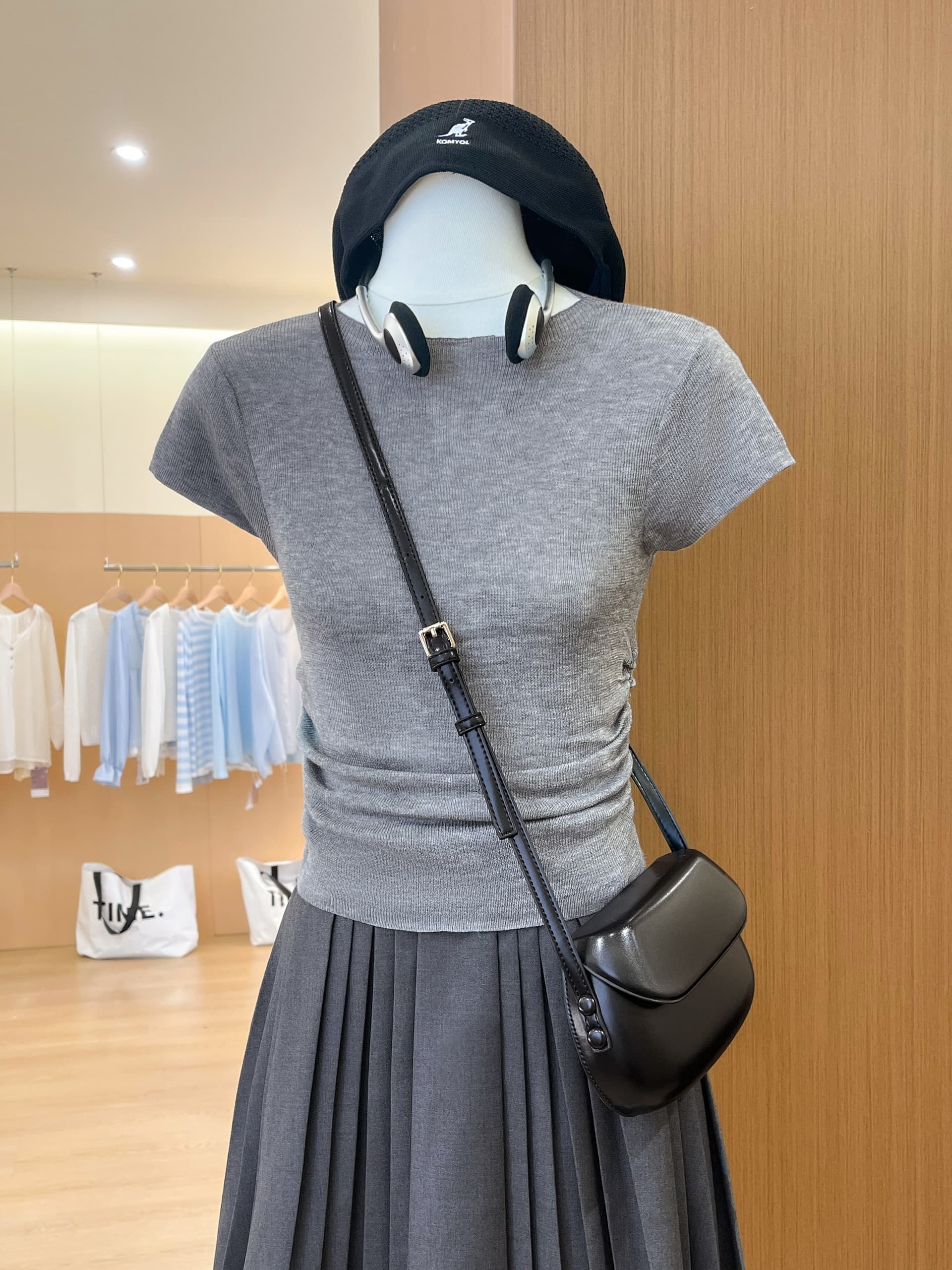 실사 라운드 넥 펌프 Pleat 다용도 패션 순수한 욕망 쇼트 스타일 몸매 가꾸기 슬림해 보이는 니트 스웨터 여성 티셔츠 맨위 이미지 5