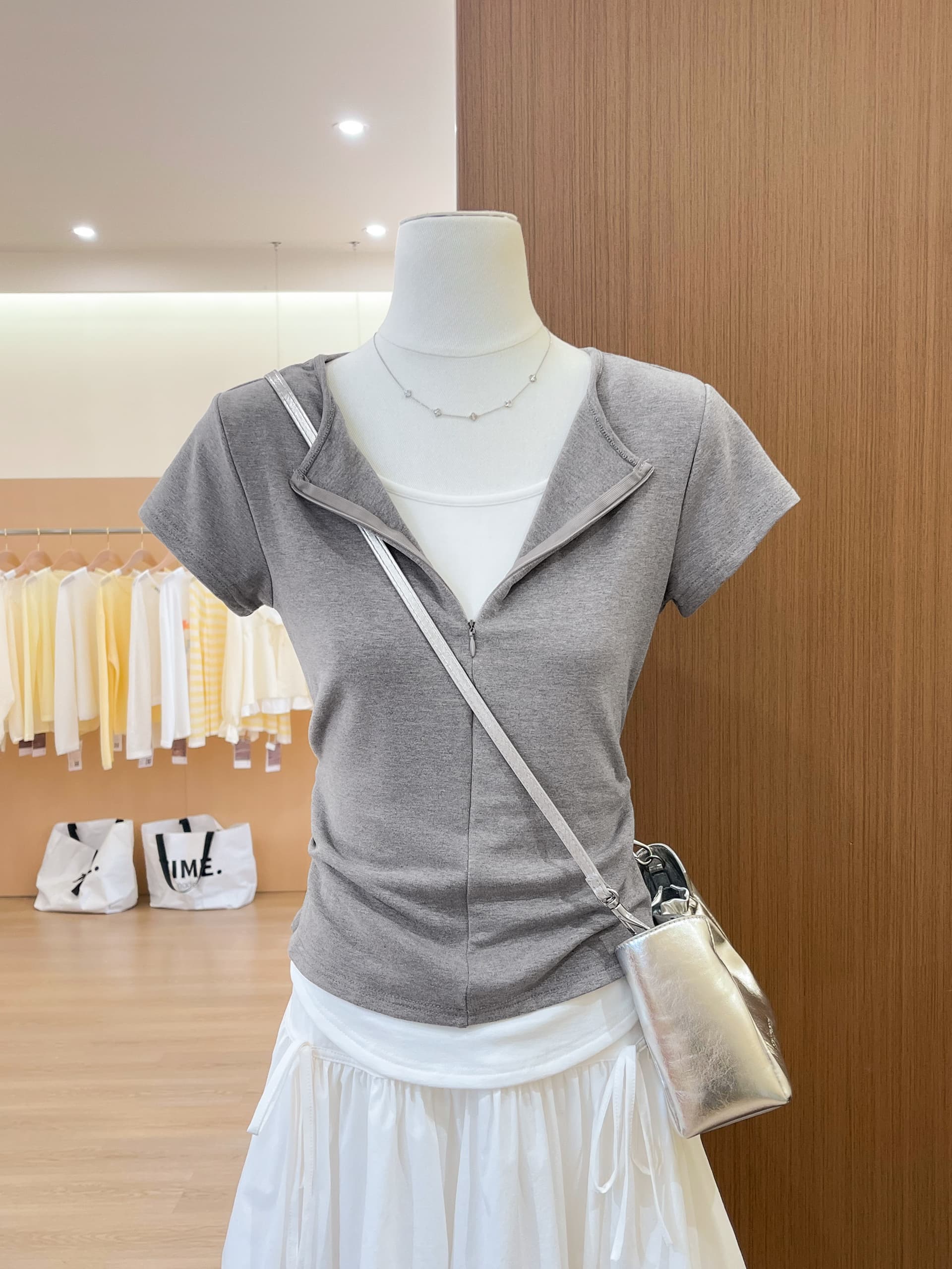 실사 페이크 레이어드 티셔츠 여성 긍정적 인 어깨 디자인 센스 몸매 가꾸기 핀치 Pleat 슬림해 보이는 반팔 하프 지퍼 연삭 털 맨위 상세 이미지 8