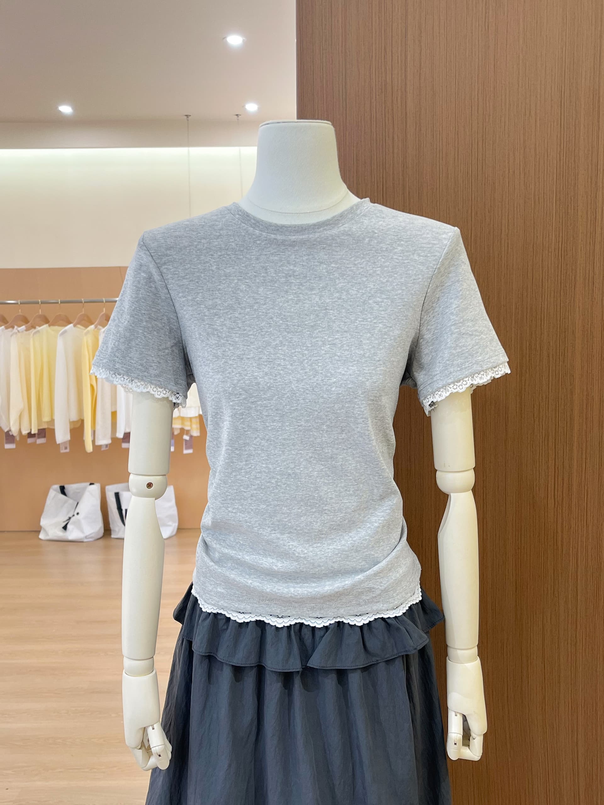 실사 뒤로 홀로우 아웃 긍정적 인 어깨 반팔 티셔츠 여성 여름 착용 가져 가라. 디자인 센스 작은 대중 레이스 레이스 맨위 상세 이미지 3