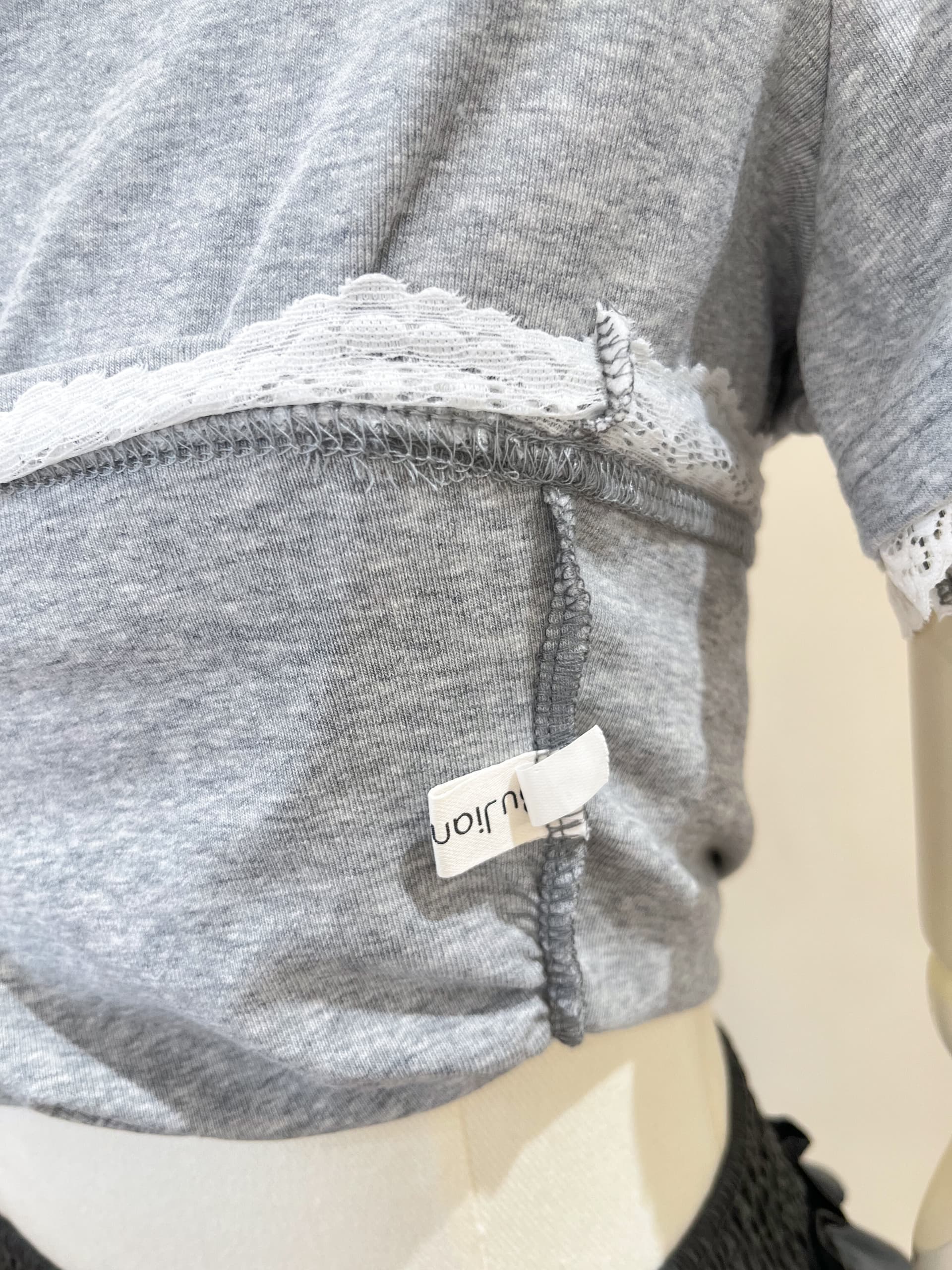 실사 뒤로 홀로우 아웃 긍정적 인 어깨 반팔 티셔츠 여성 여름 착용 가져 가라. 디자인 센스 작은 대중 레이스 레이스 맨위 상세 이미지 11