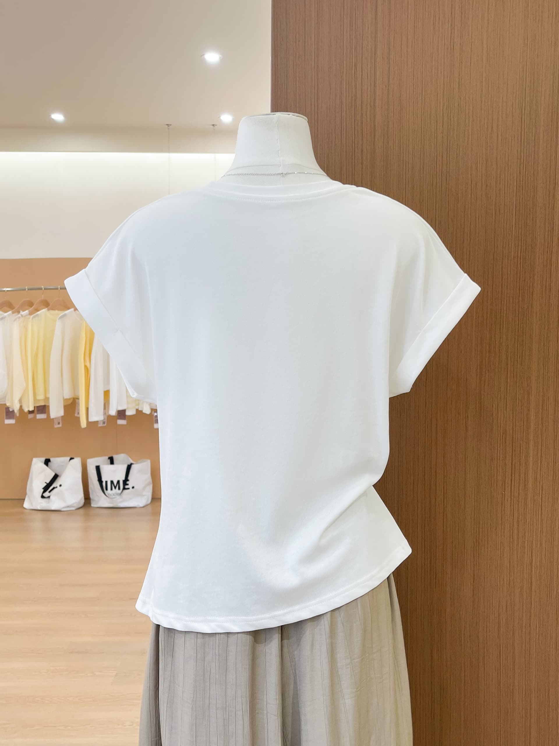 실사 불규칙 트임 긍정적 인 어깨 반팔 티셔츠 여성 여름 디자인 센스 작은 대중 몸매 가꾸기 맨위 새로운 상세 이미지 9