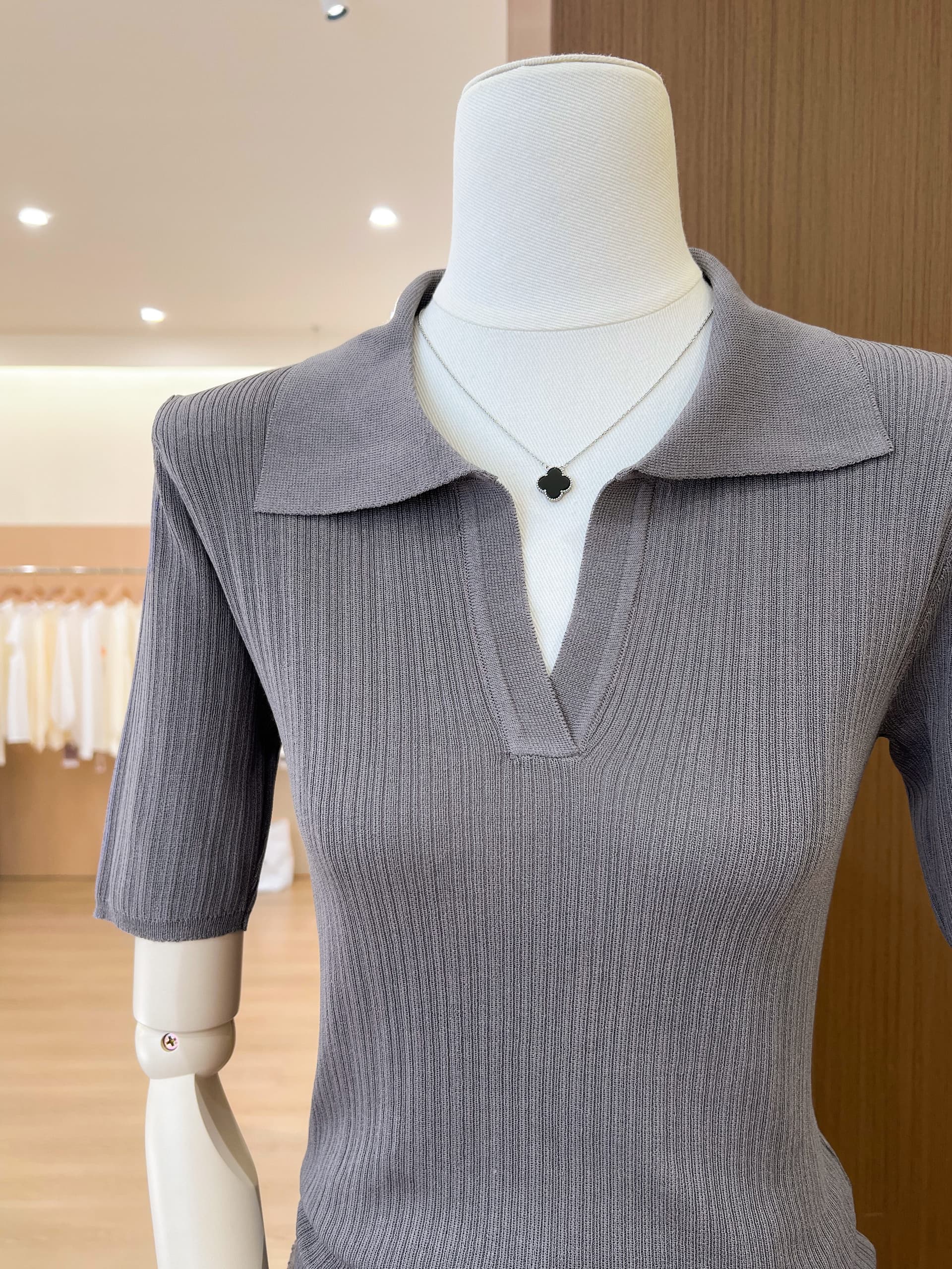 실사 봄 여름 POLO 칼라 V넥 니트 반팔 티셔츠 여성 상세 이미지 7