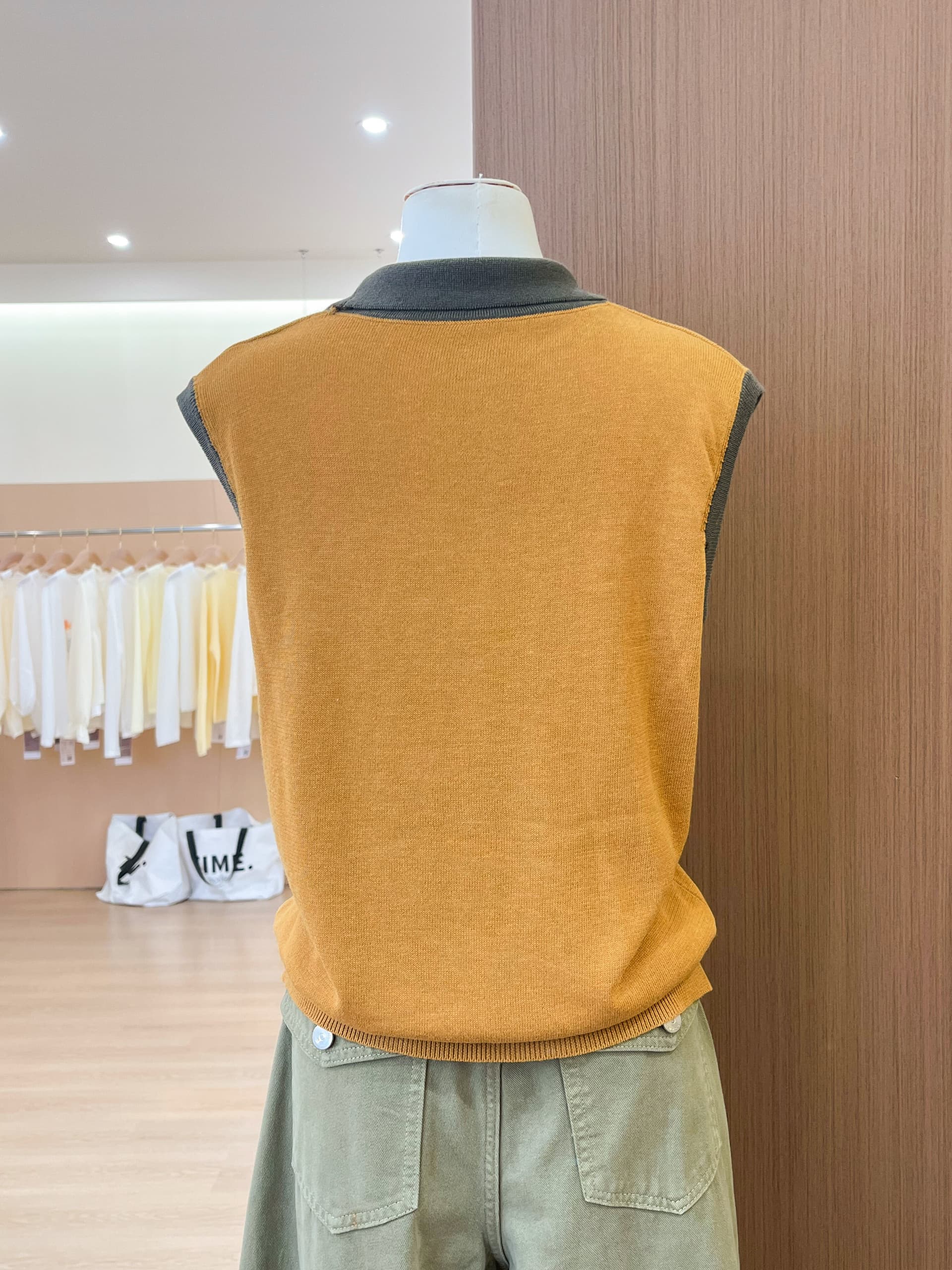 실사 프랑스식 레트로 배색 POLO 칼라 민소매 베스트 니트 오픈 가디건 여성 여름 뒤로 홀로우 아웃 맨위 상세 이미지 9