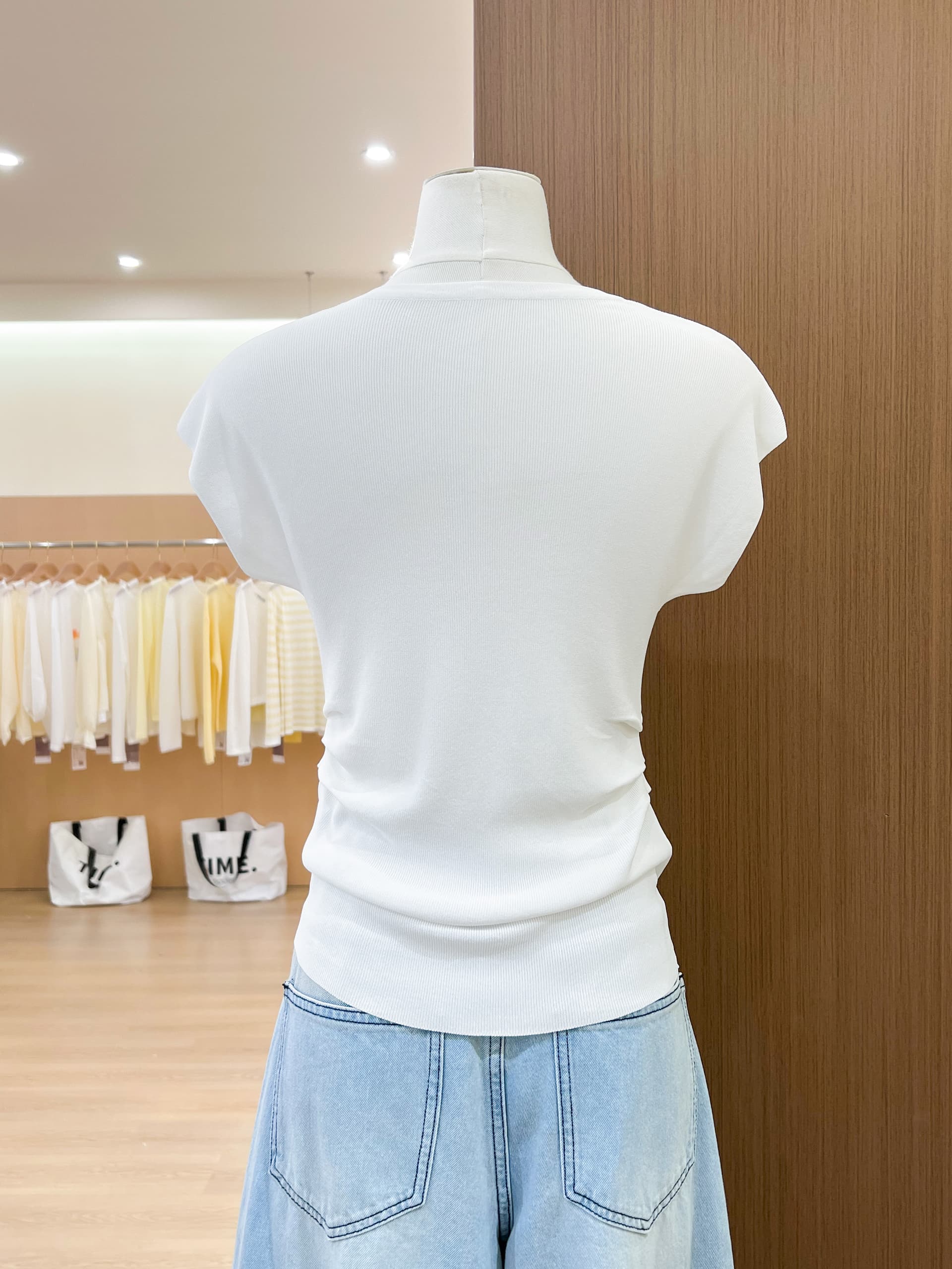 실사 작은 날다 소매 짠 셔츠 여성 얇은 스타일 여름 작은 대중 Chic 고유 한 작은 맨위 주름 긍정적 인 어깨 반팔 티셔츠 상세 이미지 10