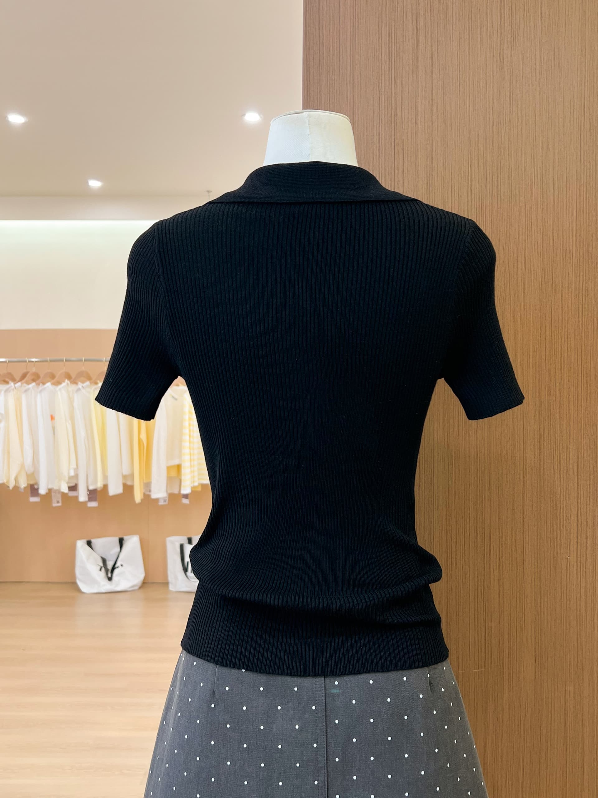 실사 프랑스식 V넥 오래된 돈 바람 반팔 여성 긍정적 인 어깨 몸매 가꾸기 티셔츠 여름 폴로 칼라 니트 POLO 셔츠 맨위 상세 이미지 11