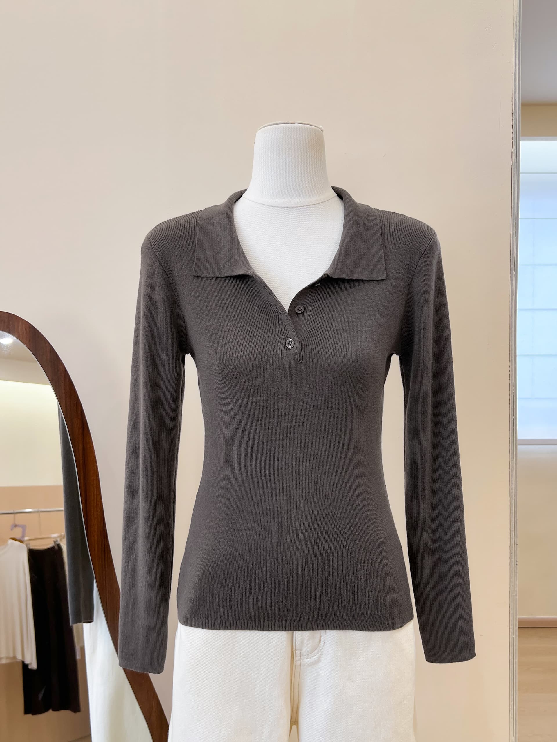 실사 새로운 POLO 칼라 몸매 가꾸기 슬림해 보이는 다용도 품격 미니멀리즘 바람 털 니트 스웨터 여성 상세 이미지 3