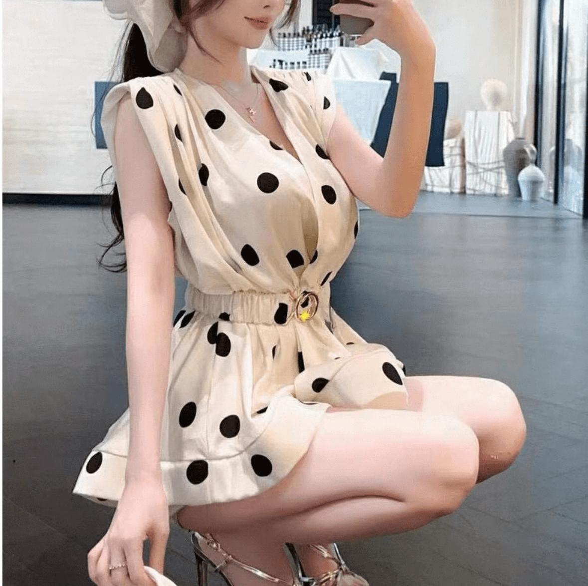 새로운 디자인 센스 여성 셔츠 한국 동대문 여름 단색 V넥 프릴 패션 숙녀 맨위 여성 이미지 3