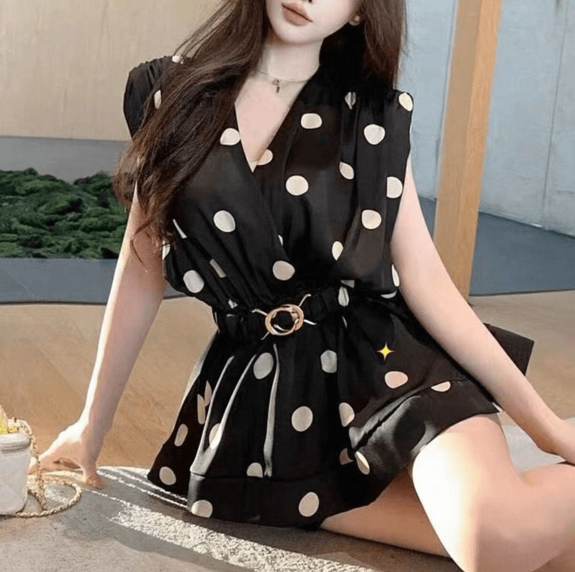 새로운 디자인 센스 여성 셔츠 한국 동대문 여름 단색 V넥 프릴 패션 숙녀 맨위 여성 상세 이미지 4