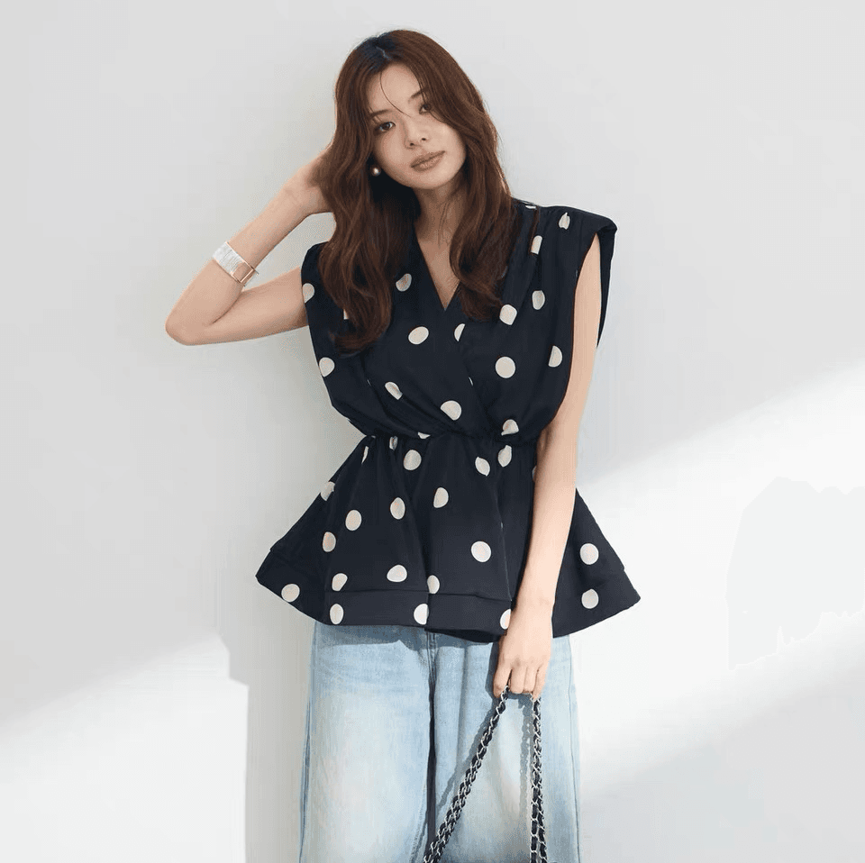 새로운 디자인 센스 여성 셔츠 한국 동대문 여름 단색 V넥 프릴 패션 숙녀 맨위 여성 상세 이미지 9