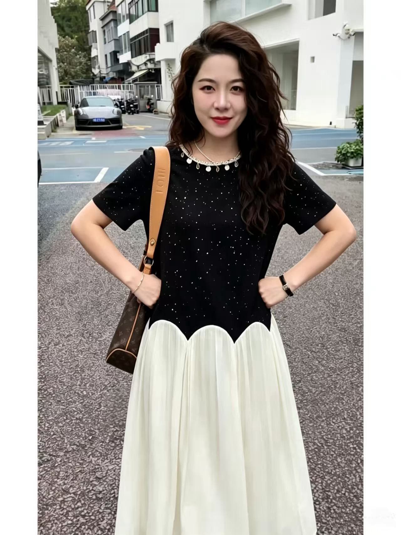 새로운 루즈핏 표지 넓적 다리 슬림해 보이는 수유 드레스 프랑스식 품격 작은 검은 드레스 상세 이미지 6