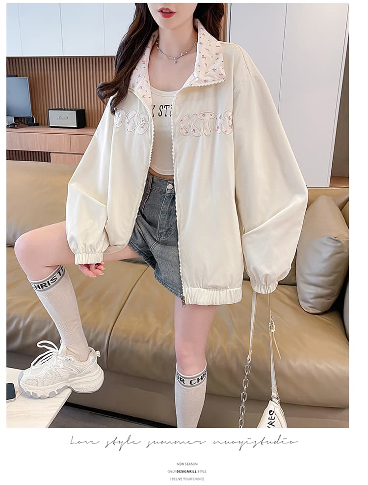 2026 가을 디자인 센스 새로운 한국 스타일 작은 꽃무늬 자수 양면 착용 재킷 자켓 루즈핏 종류 연령 감소 트렌디 상세 이미지 15