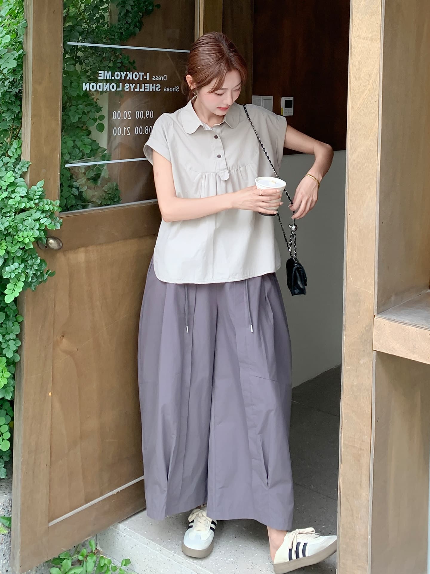 선물 물품 캐주얼 반팔 셔츠 디자인 센스 와이드 레그 팬츠 세트 여름 폭발 루즈핏 슬림해 보이는 임산부 투피스 슈트 이미지 3