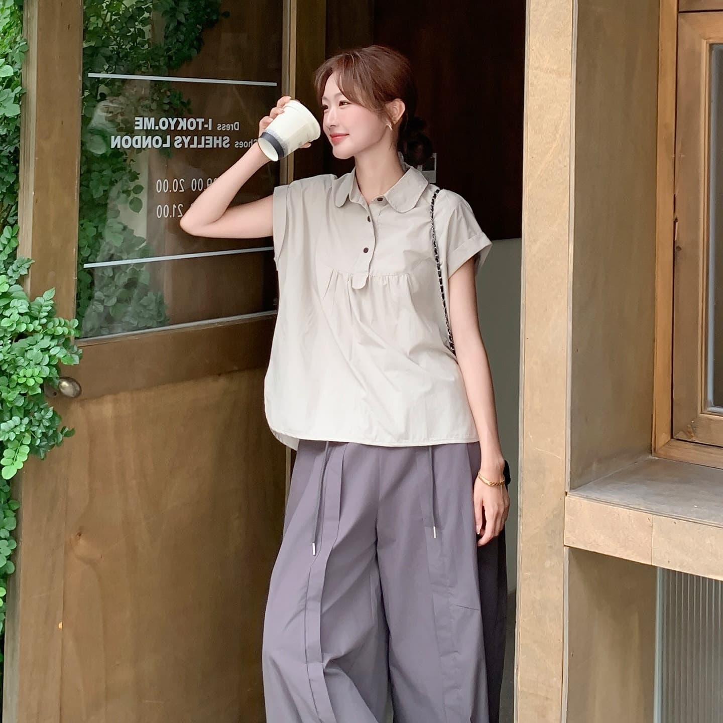 선물 물품 캐주얼 반팔 셔츠 디자인 센스 와이드 레그 팬츠 세트 여름 폭발 루즈핏 슬림해 보이는 임산부 투피스 슈트 이미지 2