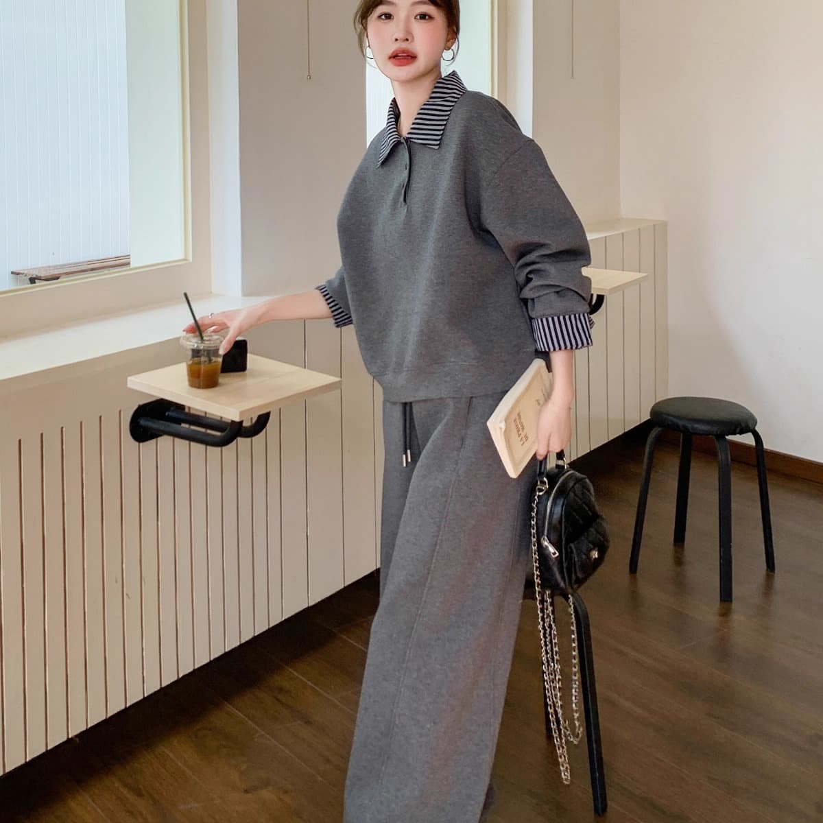 선물 물품 가을 새로운 회색 운동 캐주얼 스트라이프 패치워크 후드티 세트 디자인 센스 와이드 레그 팬츠 임산부 투피스 세트 이미지 3