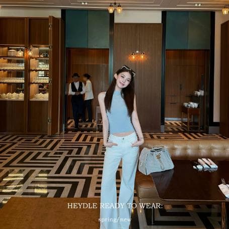 검은 콩 흠 화 분위기 라이 경기 서울 하프 시스루 패치워크 단색 몸매 가꾸기 라운드 넥 니트 조끼 반팔 이미지 2