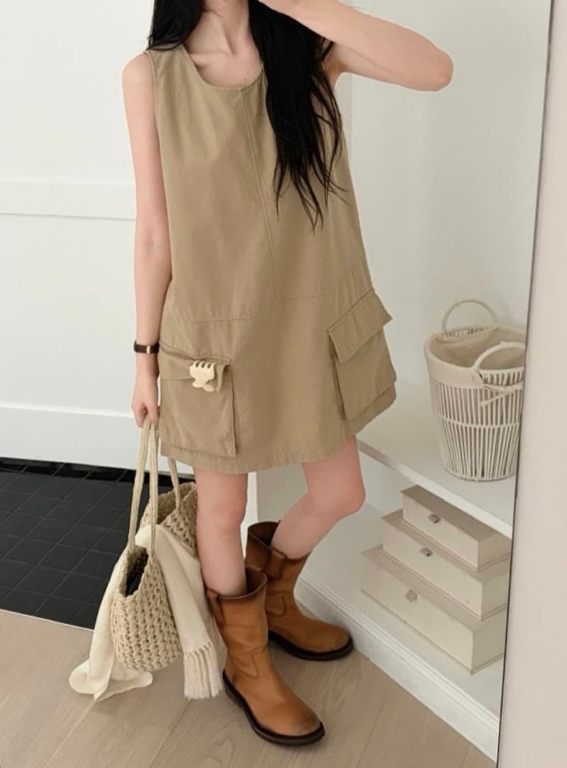 크기 있음 업데이트 한국 chic 워크웨어 바람 워시 물 면 빅 포켓 루즈핏 슬림해 보이는 조끼 미니 스커트 드레스