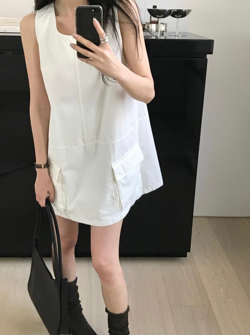 크기 있음 업데이트 한국 chic 워크웨어 바람 워시 물 면 빅 포켓 루즈핏 슬림해 보이는 조끼 미니 스커트 드레스 이미지 4